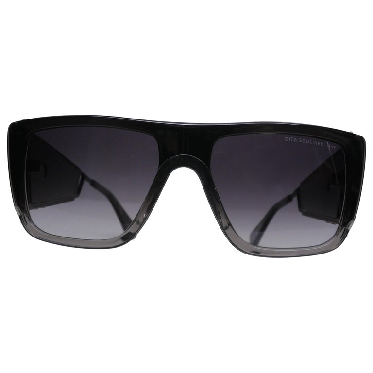 New Fendi Off White Sunglasses with Case For Sale at 1stDibs