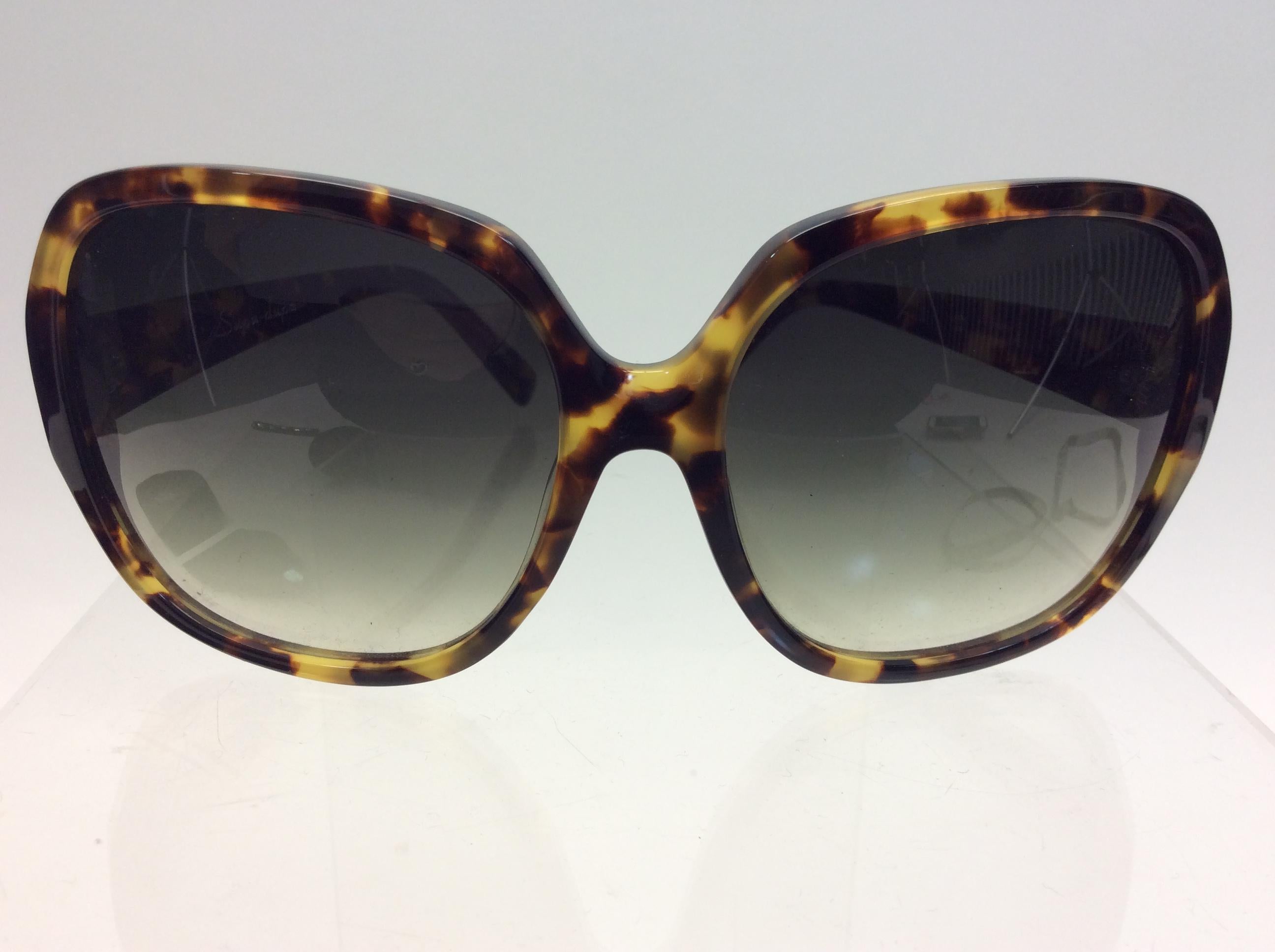 Dita Tortoise Sunglasses
$199
Made in Japan
5.5