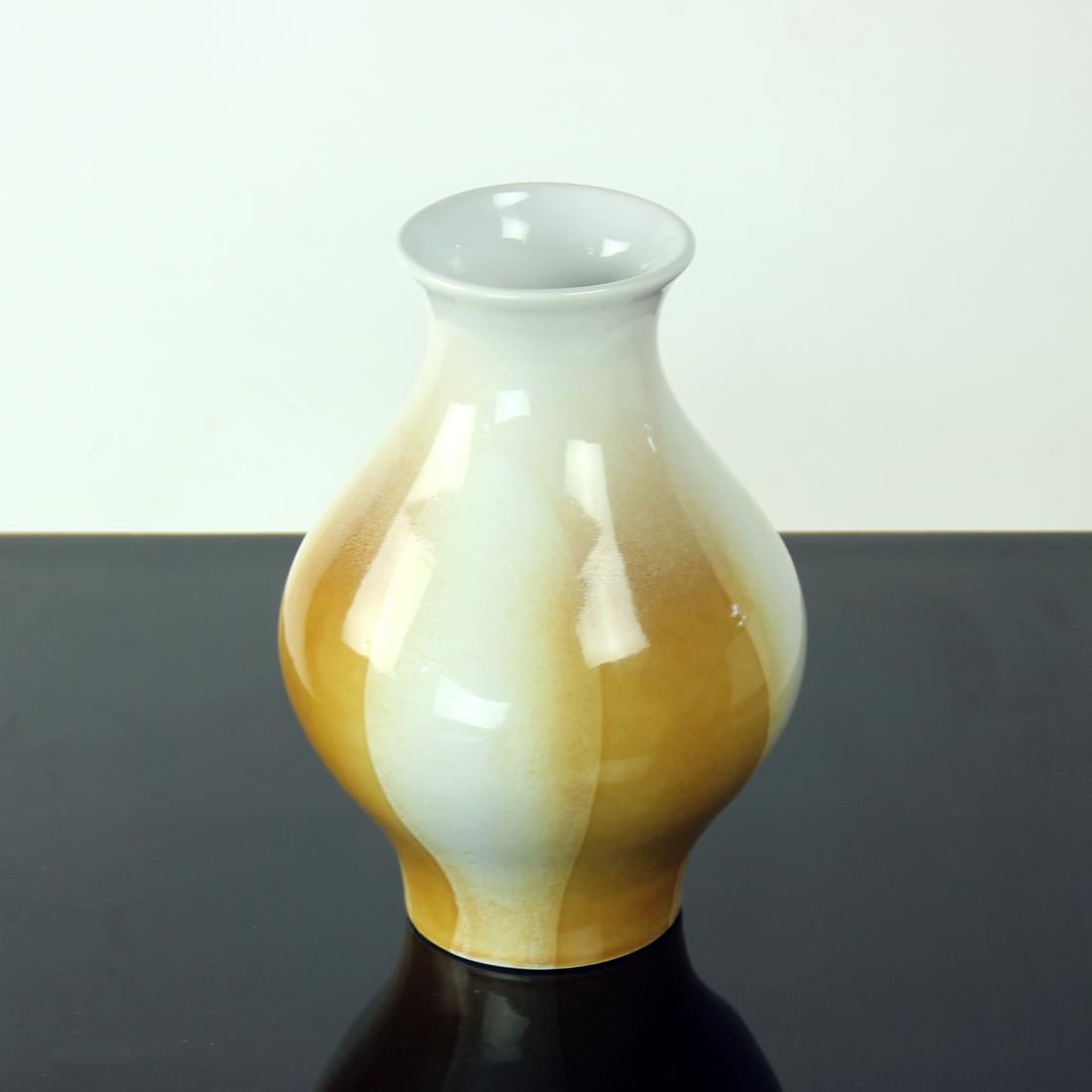 Smaltato Vaso in ceramica Ditmar Urbach Dalla collezione Julie, Cecoslovacchia 1964 in vendita