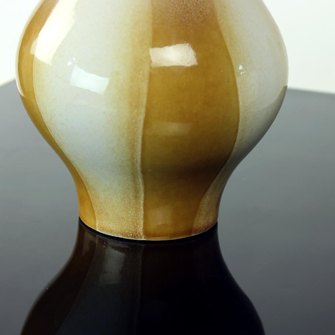 Vaso in ceramica Ditmar Urbach Dalla collezione Julie, Cecoslovacchia 1964 in vendita 1