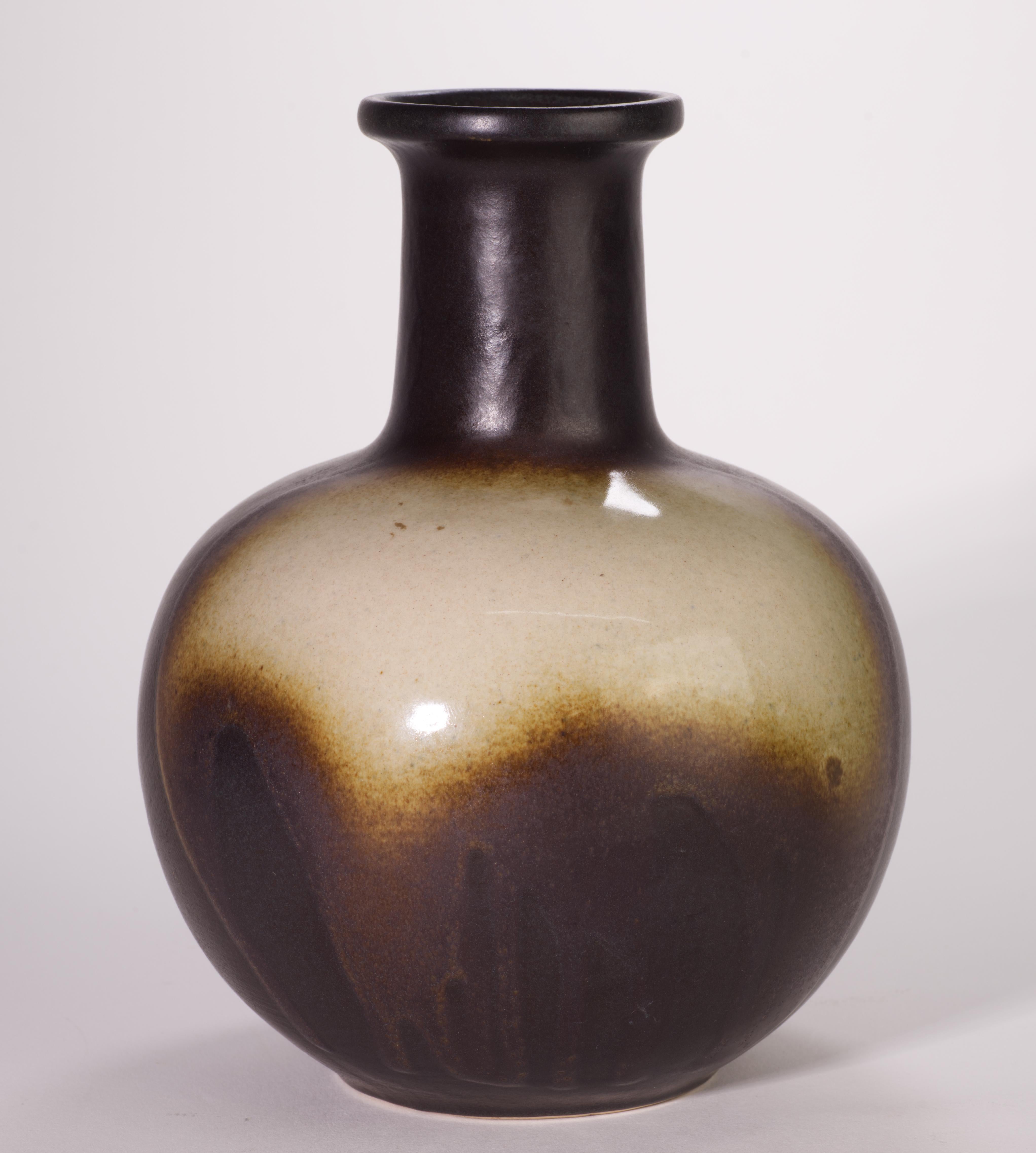 Mid-Century Modern Ditmar Urbach Drip Glaze Brussels Style Vase, Czechoslovakia 1960s For Sale