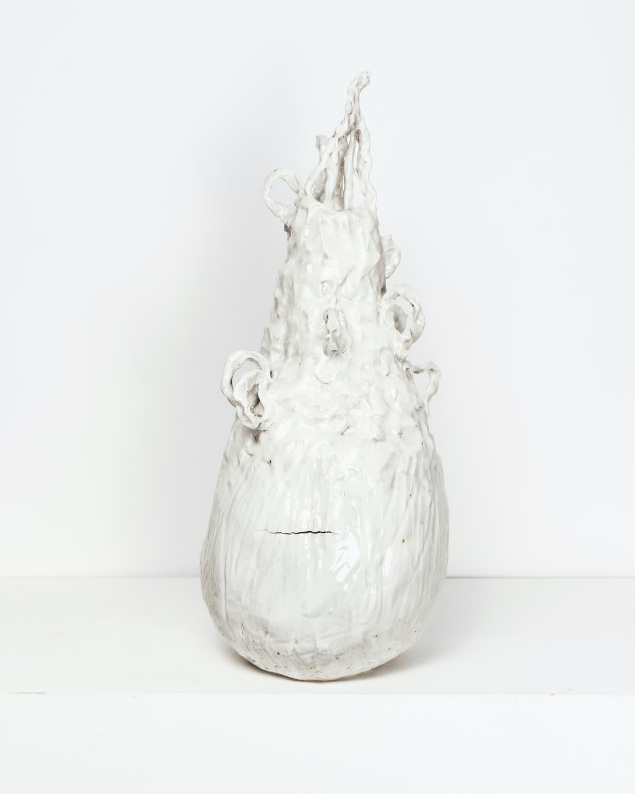 Gres, Porcellana, Smalto trasparente
H52 x D20 cm