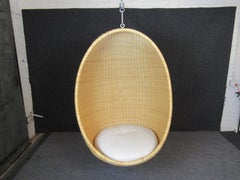 Hänge-Eierstuhl mit Lünette von Sika Design