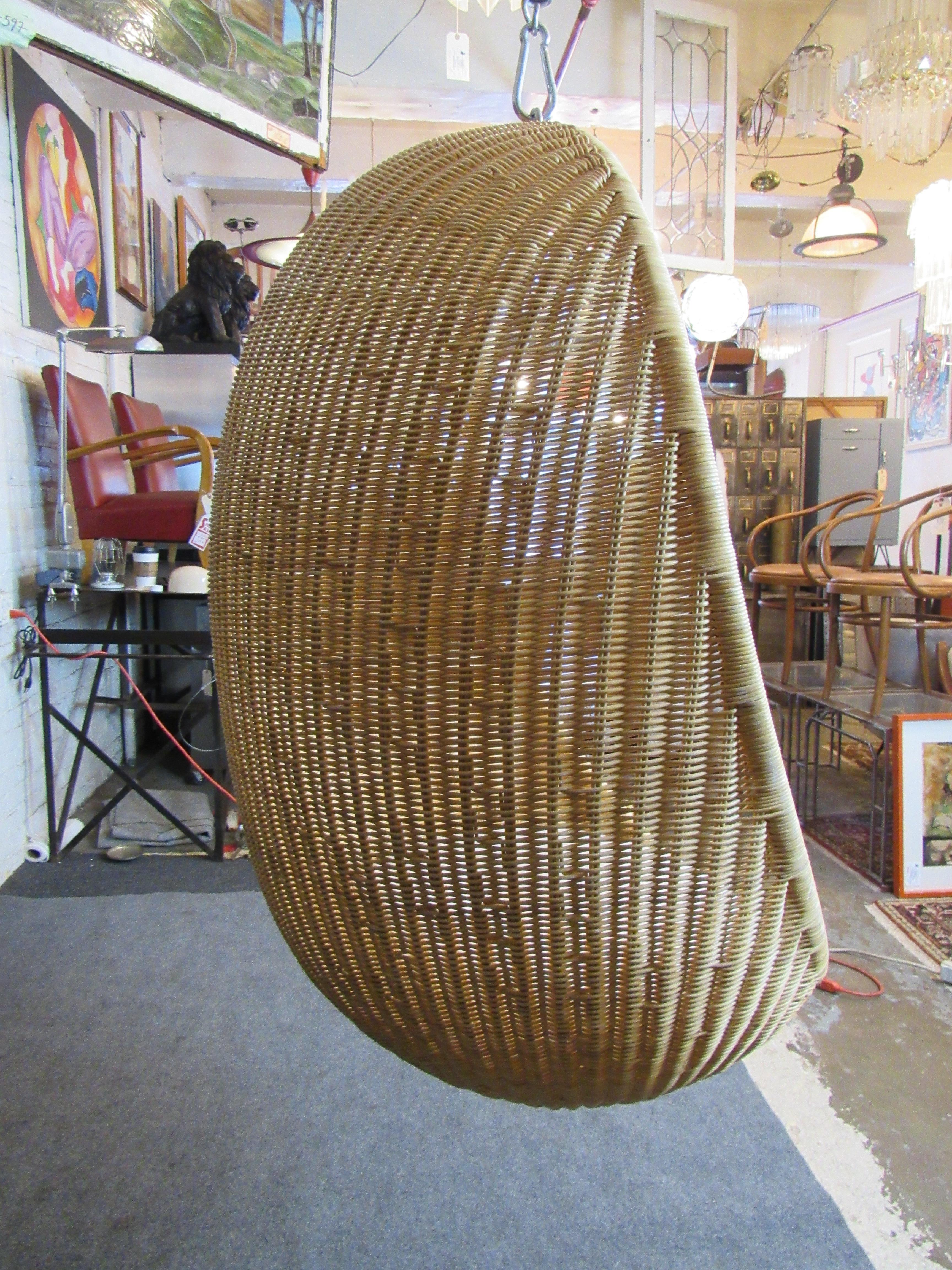 Mid-Century Modern Chaise suspendue Ditzel en forme d'œuf par Sika Design en vente
