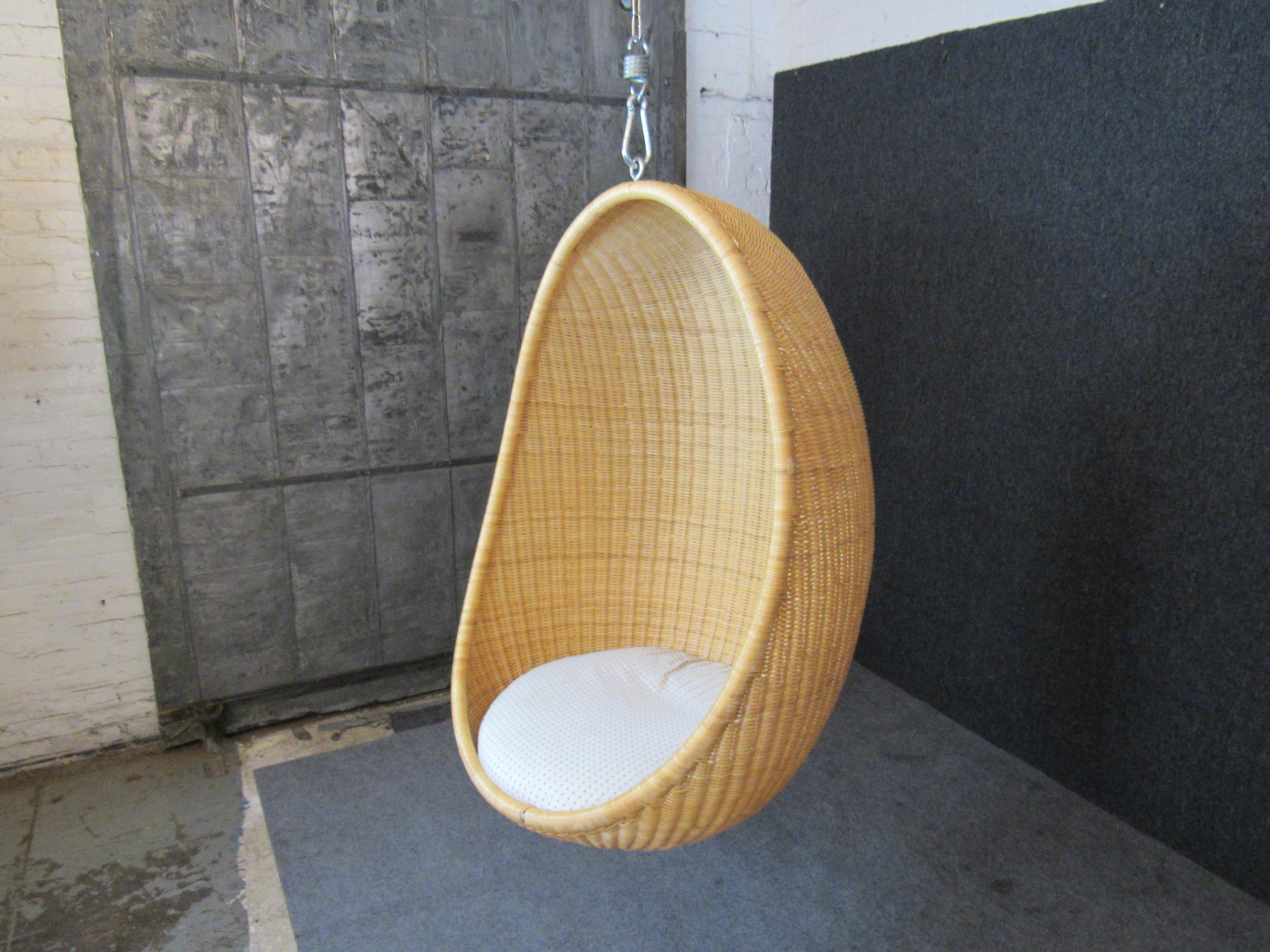 Ditzel Hanging Egg Chair by Sika Design In Good Condition For Sale In Brooklyn, NY