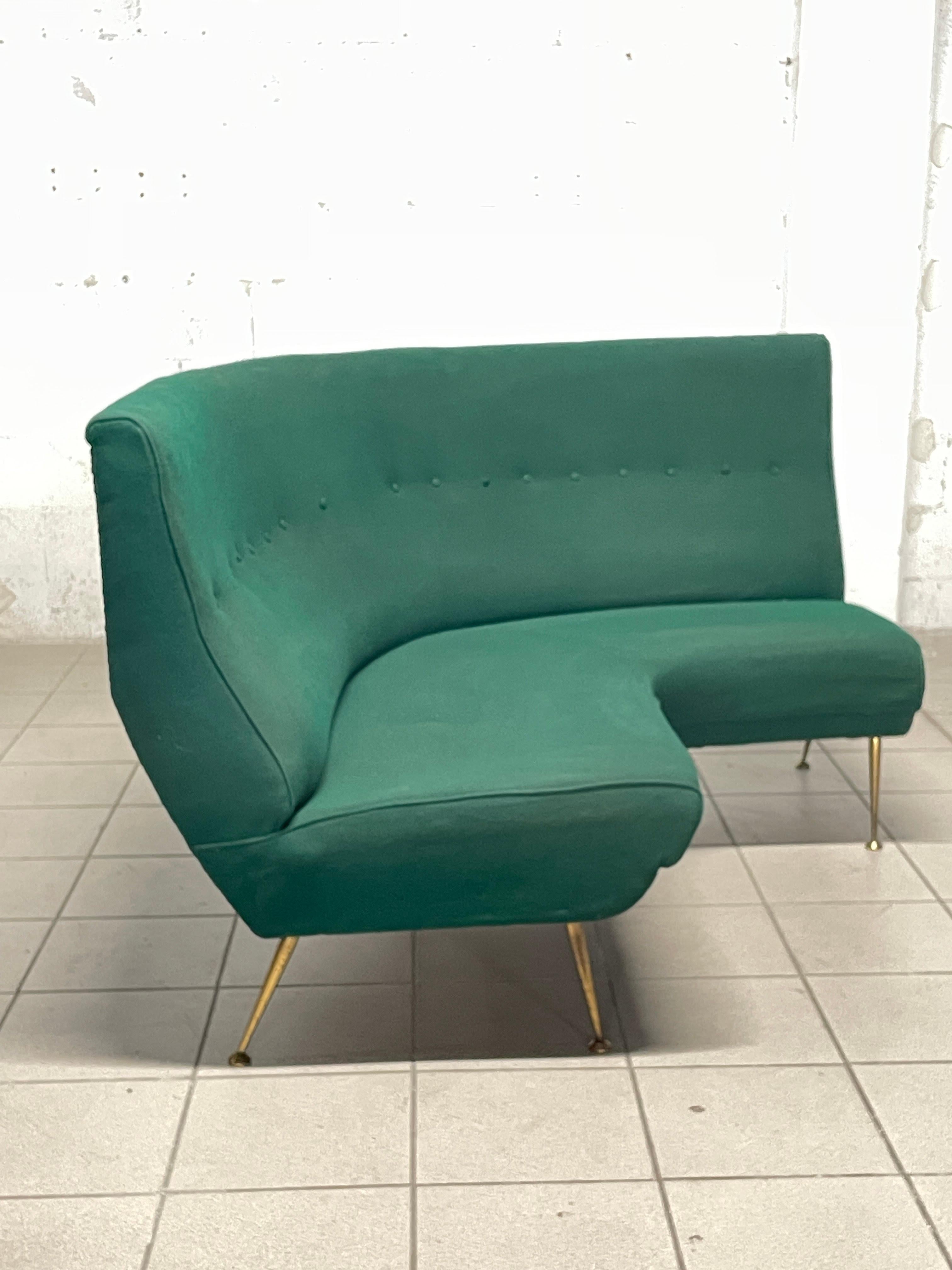 Sofá esquinero de los años 60 de fabricación italiana en venta 11