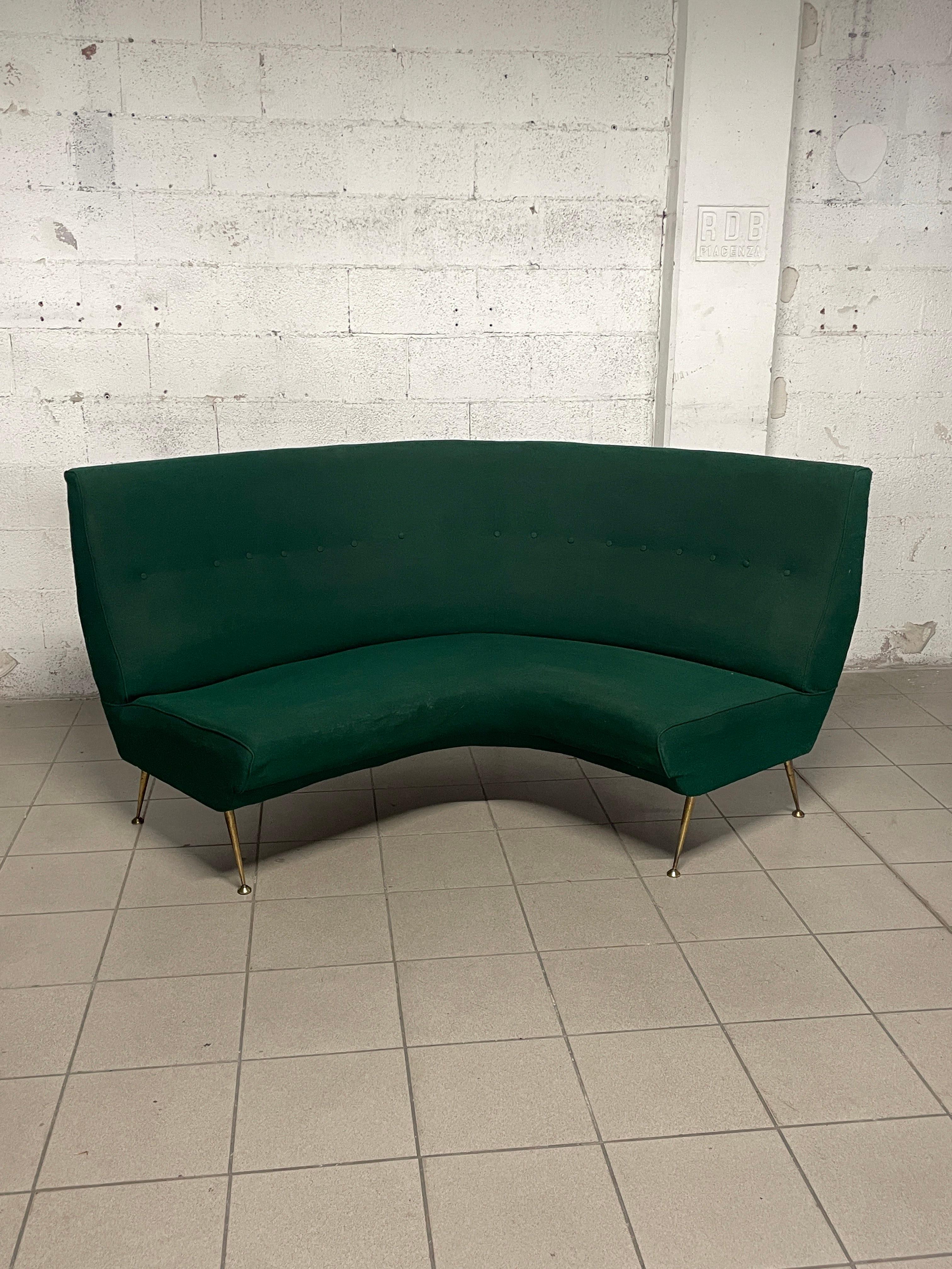 Sofá esquinero de los años 60 de fabricación italiana Moderno de mediados de siglo en venta