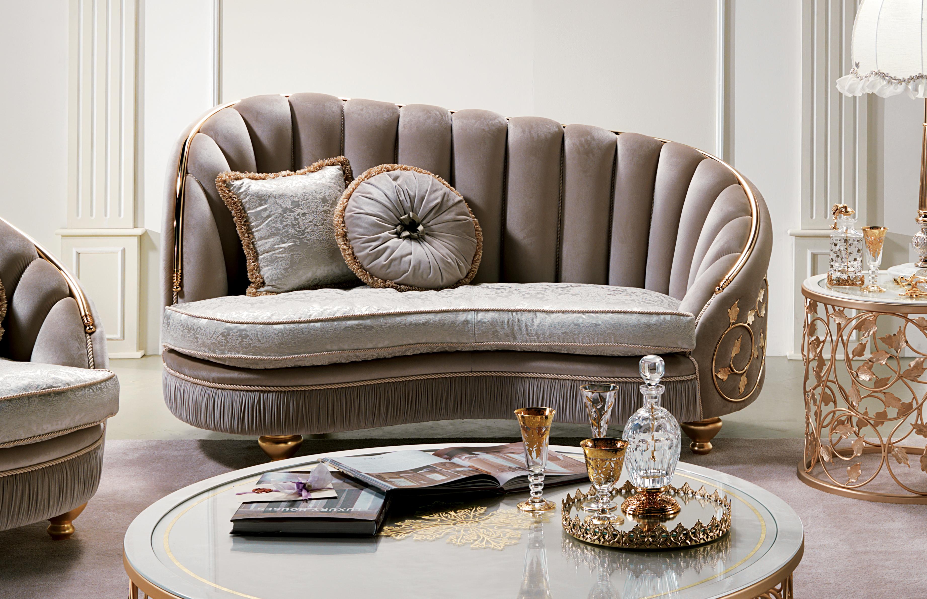 The AQ032 sofa cleverly combines fine materials and high-quality craftsmanship to create an unparalleled seating and visual experience.

The distinguishing feature of this armchair is the presence of wrought iron foliate decorations, handcrafted