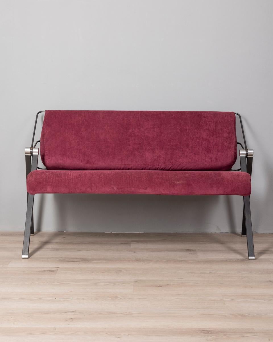 Mid-Century Modern Divanetto vintage anni 70 tessuto bordeaux design Formanova For Sale