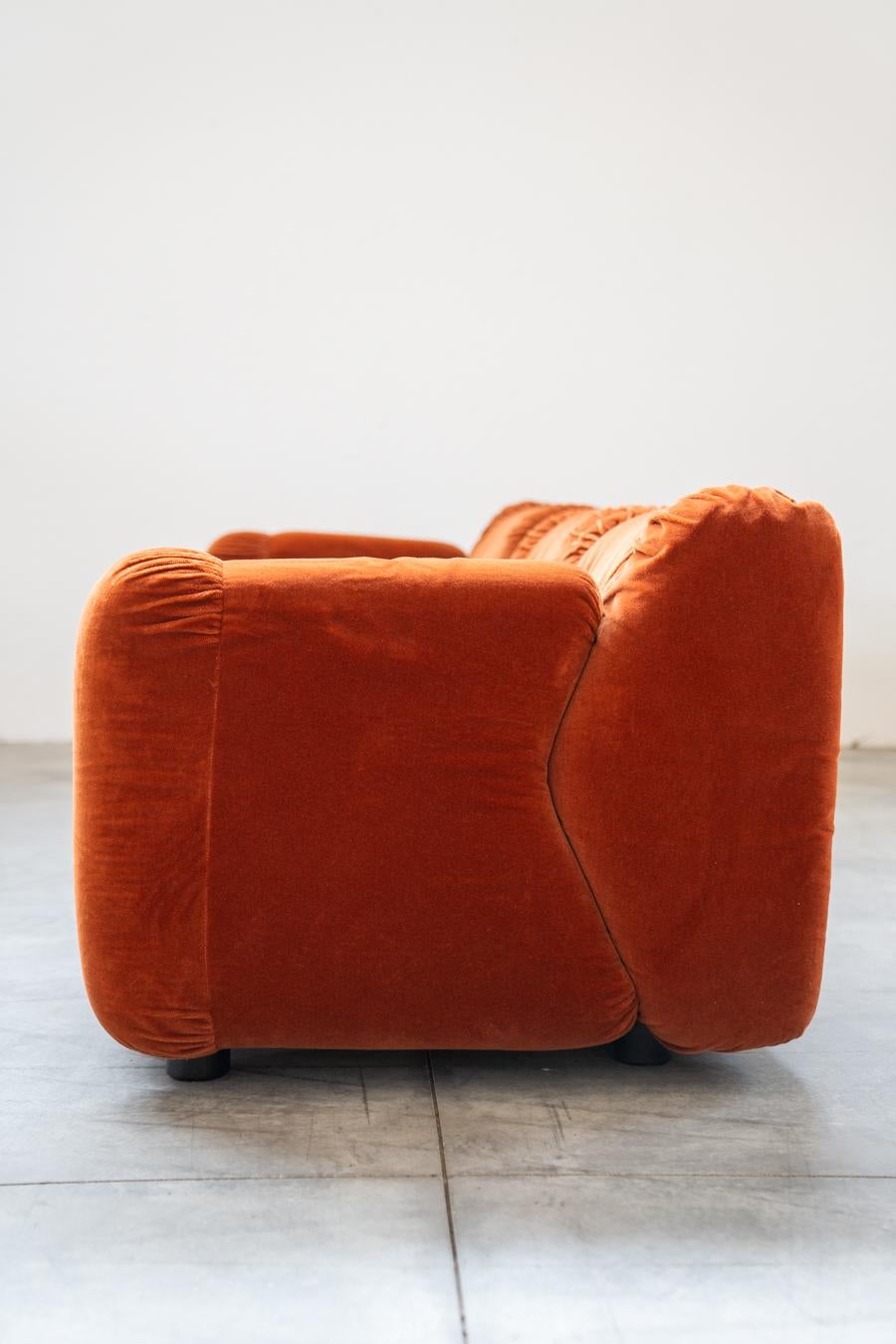 Orangefarbene Chenille-Sofas, zwei- und dreisitzig, 2er-Set, 1970er Jahre im Angebot 6