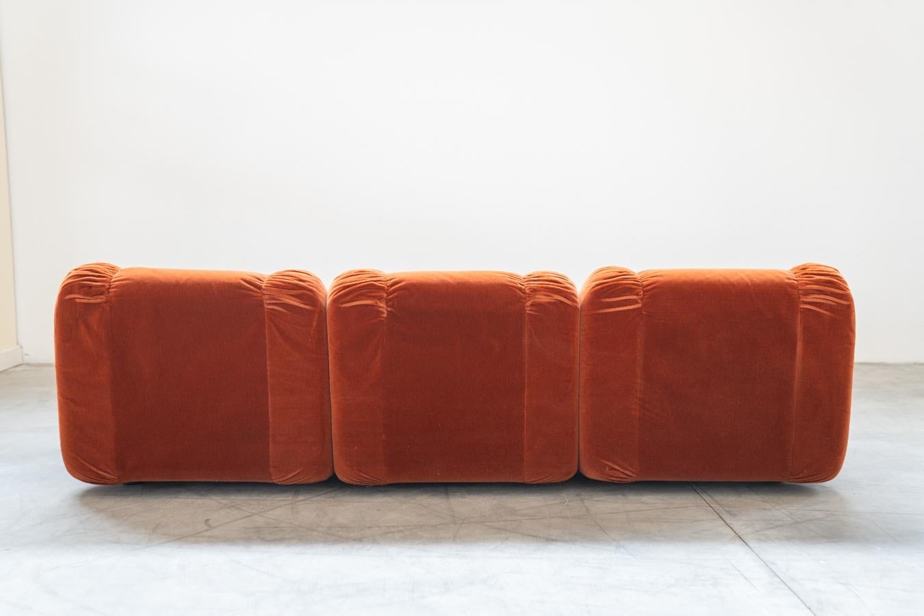 Orange chenille sofas, two and three seater, set of 2, 1970s For Sale 6