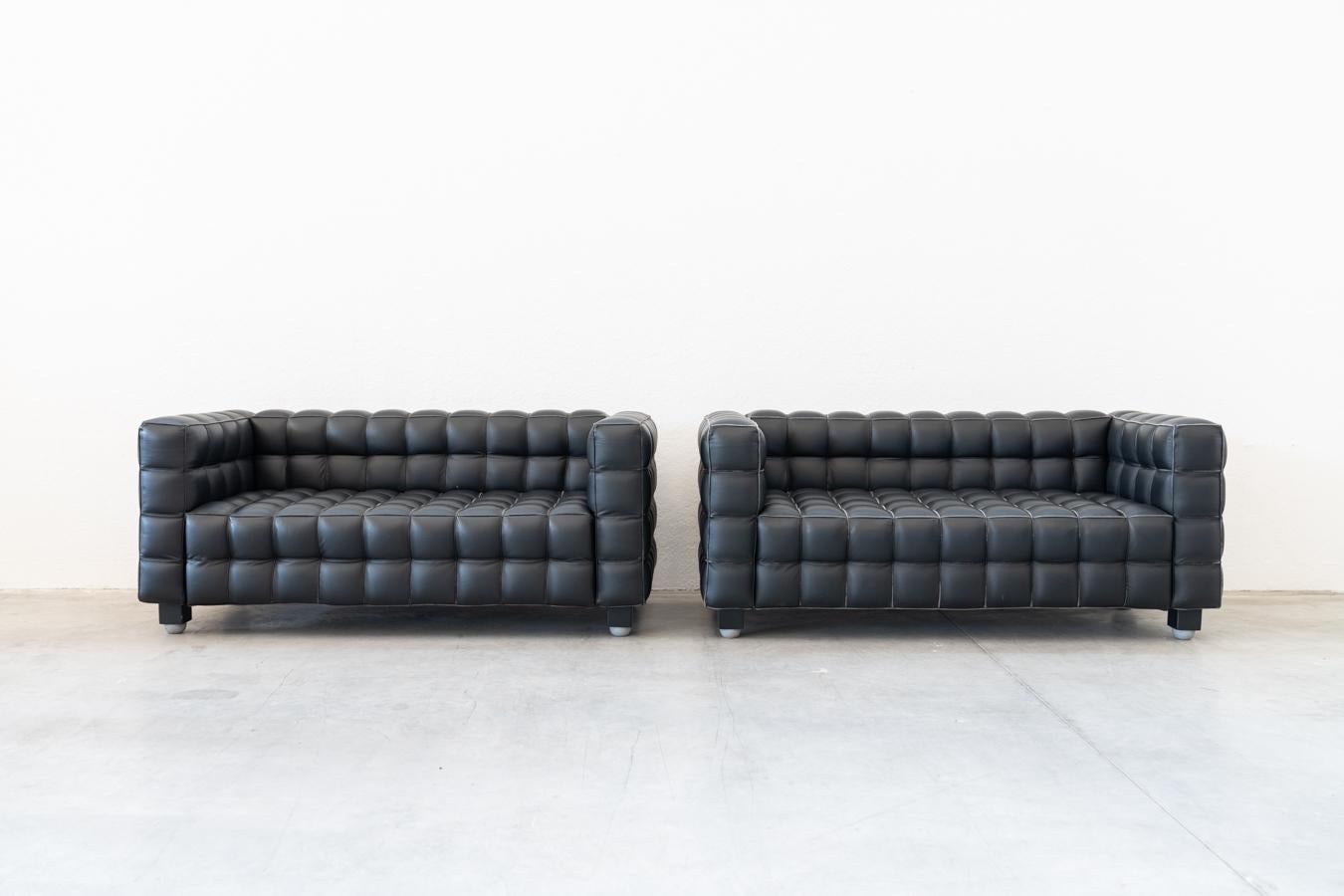 Divani kubus, due posti di Josef Hoffmann per Wittmann, anni '80, set di 4
Stile Modernista
Periodo di produzione 1980 - 1989
Anno di produzione 1980
Paese di produzione Austria
Creatore Hoffmann, Josef
Produttore Wittmann
Marchio di attribuzione