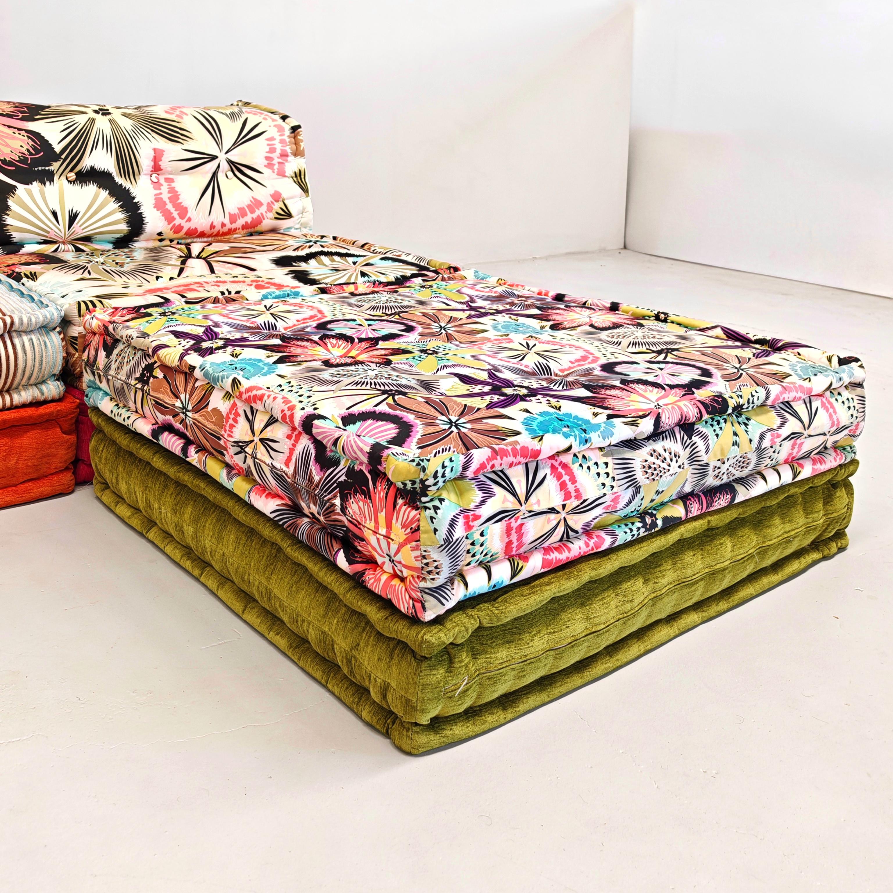 Divano 11 elementi Mah Jong Roche Bobois di H. Hopfer tessuti Missoni In condizioni ottime in vendita a Milano, MI