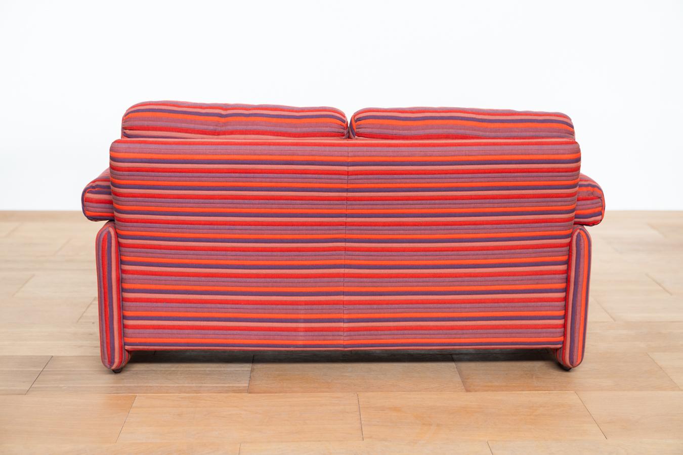 2-seater fabric sofa model Coronado by Tobia Scarpa for C&B Italia 1970s For Sale 4