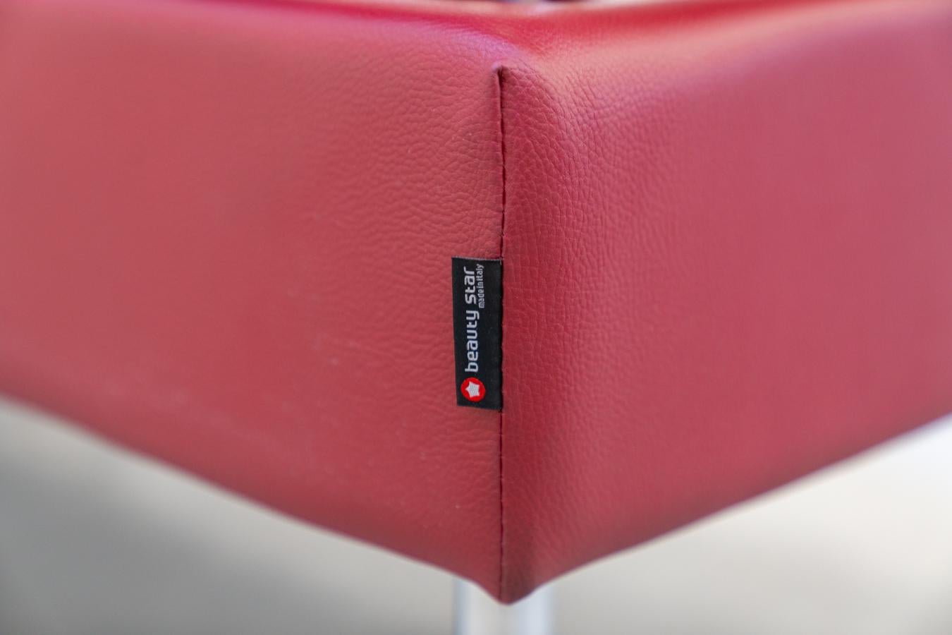 3-sitziges Business Class Sofa in rotem Leder und verchromten Eisenfüßen, 1990er Jahre im Angebot 4