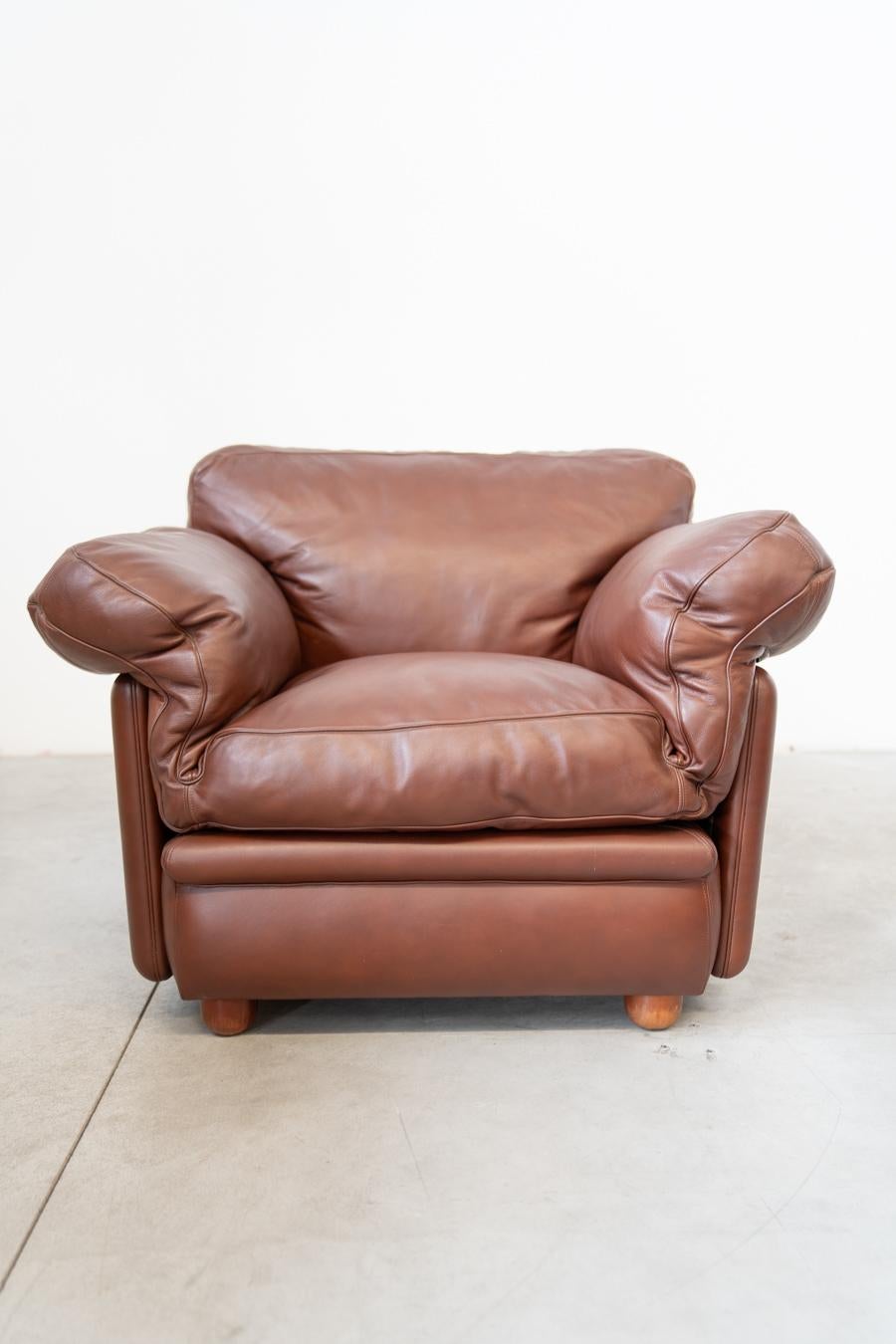 Frau leather 3-seater sofa and two armchairs, 1980-1990 For Sale 7