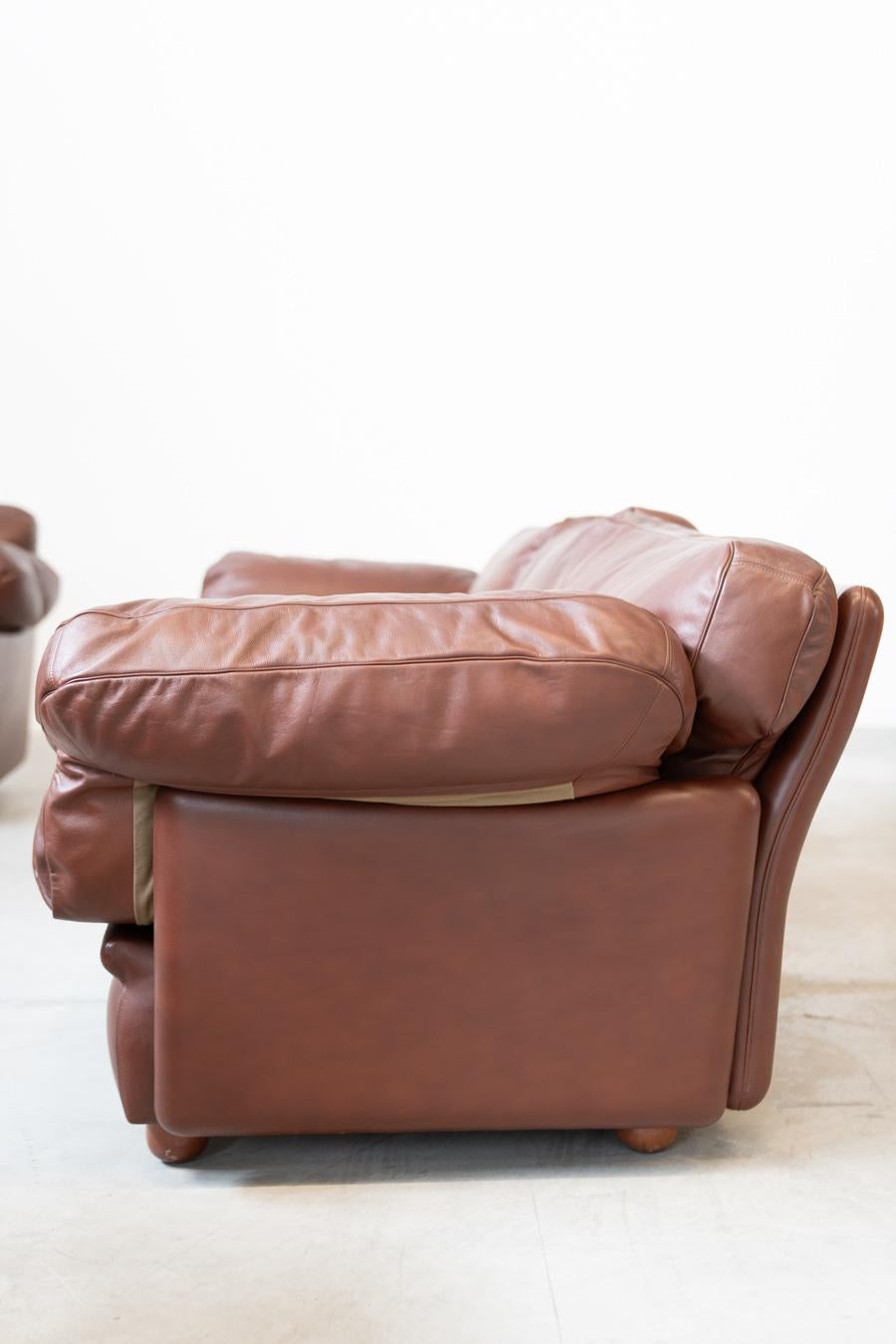 Leather Frau leather 3-seater sofa and two armchairs, 1980-1990 For Sale