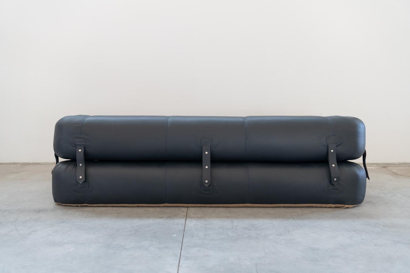 3-seater sofa / bed Anfibio, by Alessandro Becchi for Giovannetti 	Collections For Sale 8