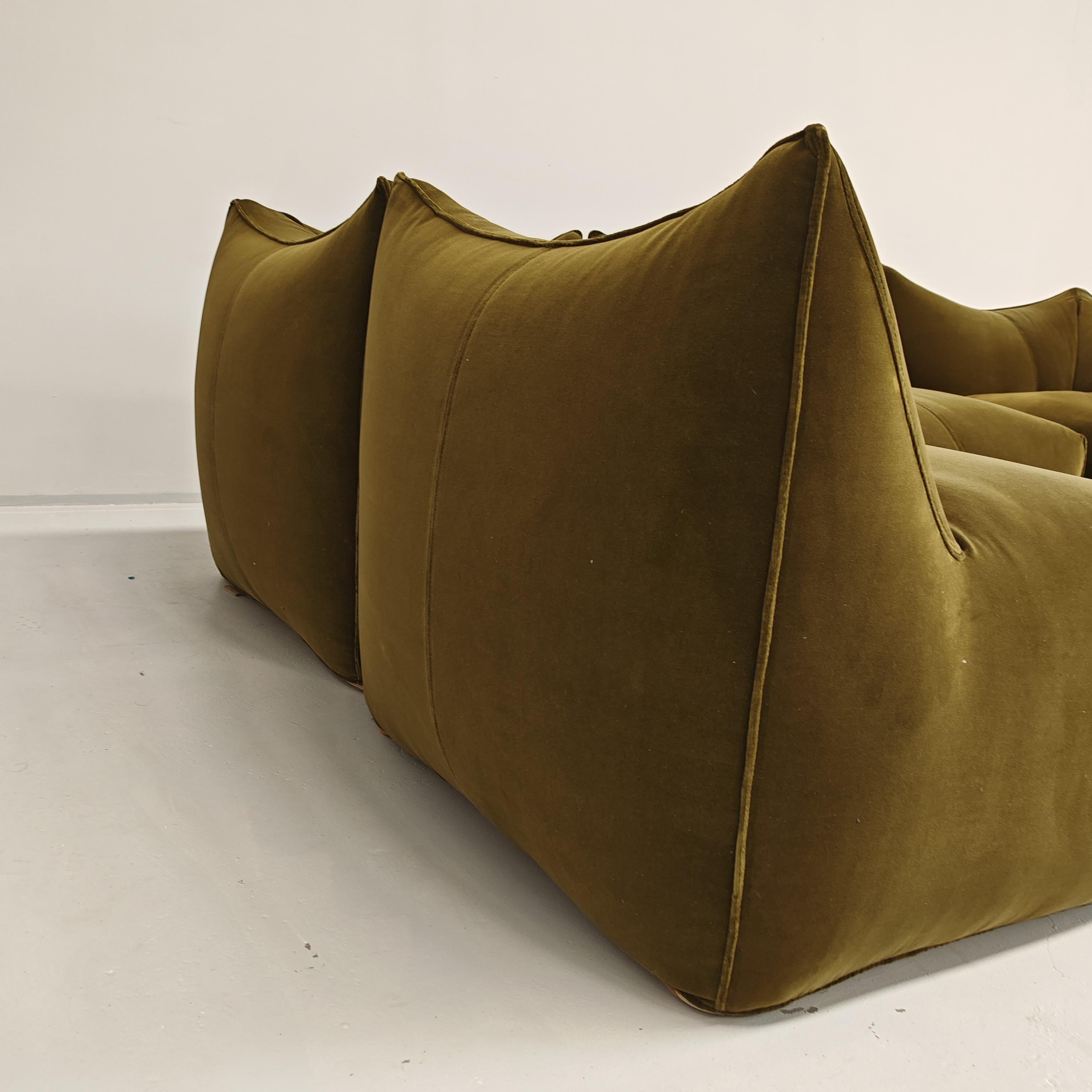 Canapé 4 modules 'Bambole' design by M.Bellini for B&B 1970 velours vert en vente 5