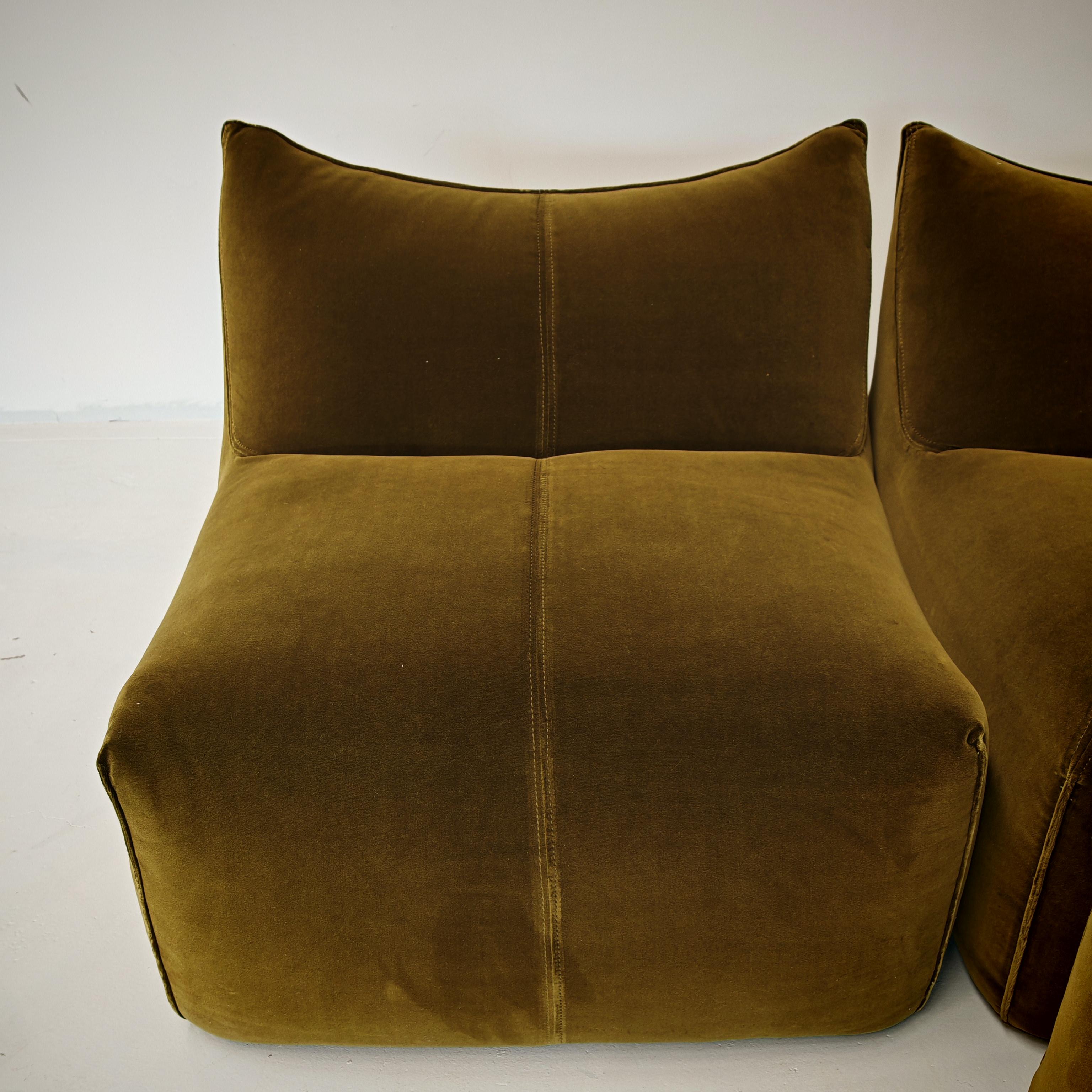 Autre Canapé 4 modules 'Bambole' design by M.Bellini for B&B 1970 velours vert en vente
