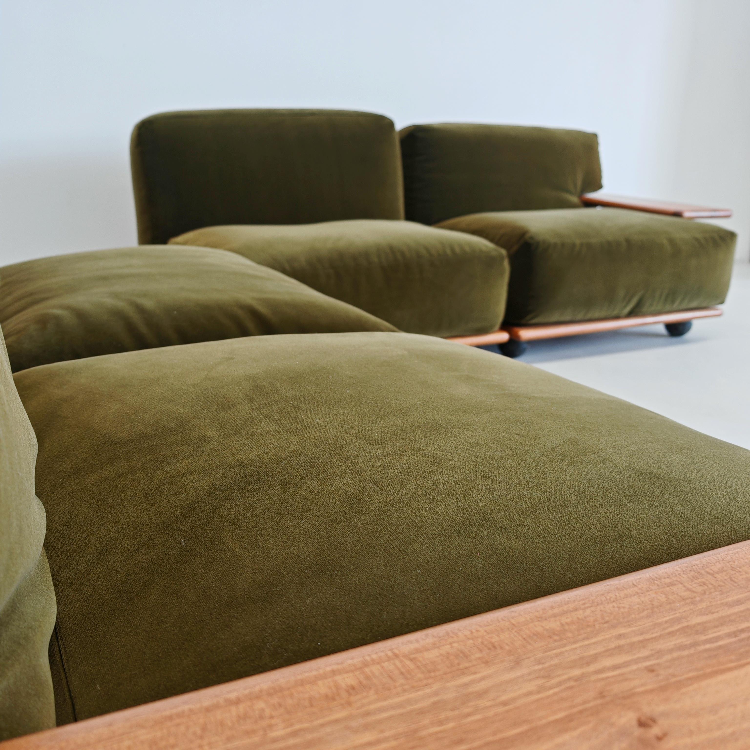 Post-Modern Sofa 4 modules 
