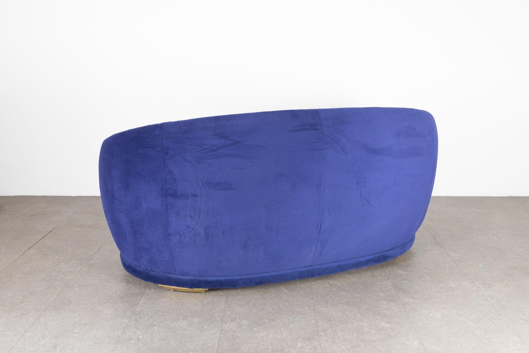1950s velvet shell sofa in the style of Gio Ponti For Sale 2