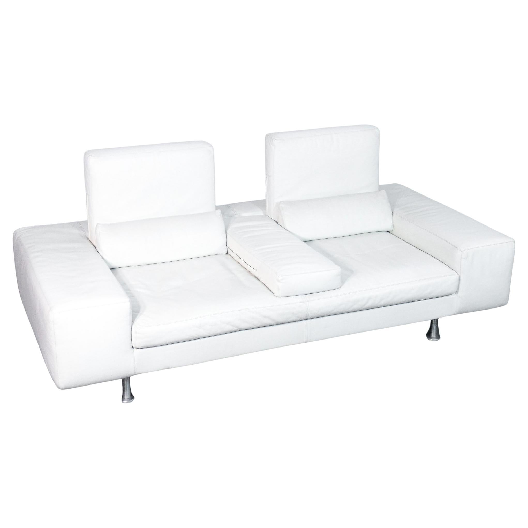 Sofá de dos plazas Domino, diseño de Massimo MOROZZI para CASSINA, en cuero blanco en venta