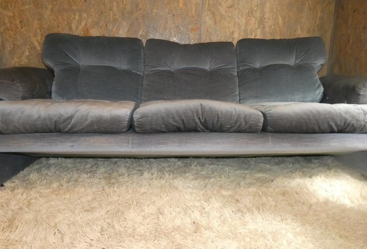 Coronado Dreisitziges Sofa von Tobia & Afra Scarpa für B&B Italia, 1970er Jahre im Zustand „Hervorragend“ im Angebot in modena, Emilia-Romagna