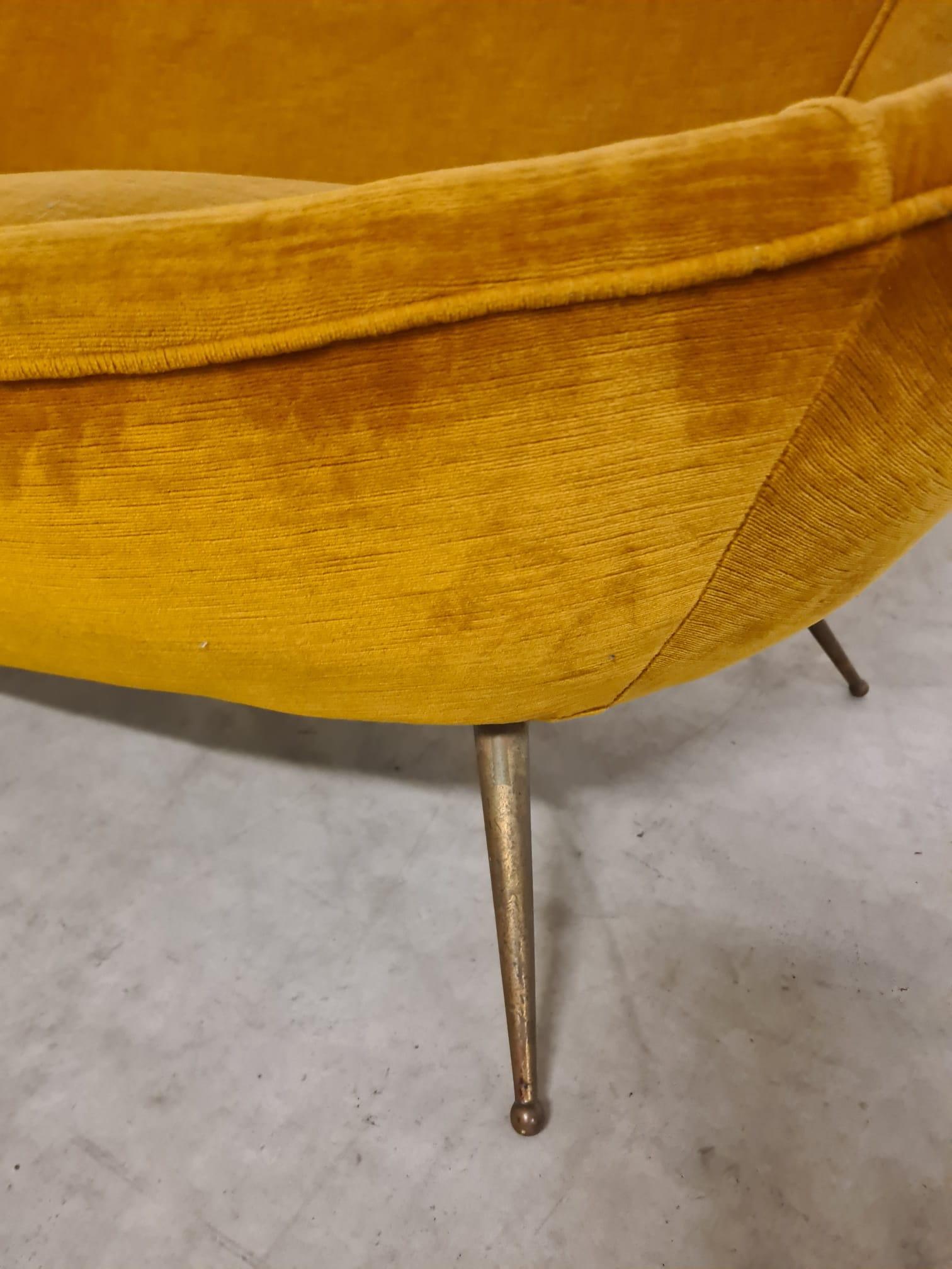 Sofá en forma de huevo de los años 60, fabricación italiana en venta 2