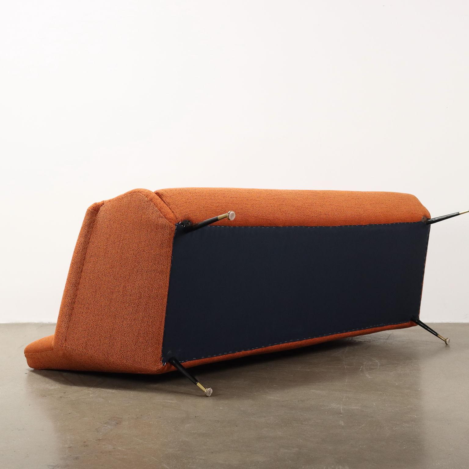 Restauriertes orangefarbenes Sofa aus den 50er und 60er Jahren (Metall) im Angebot
