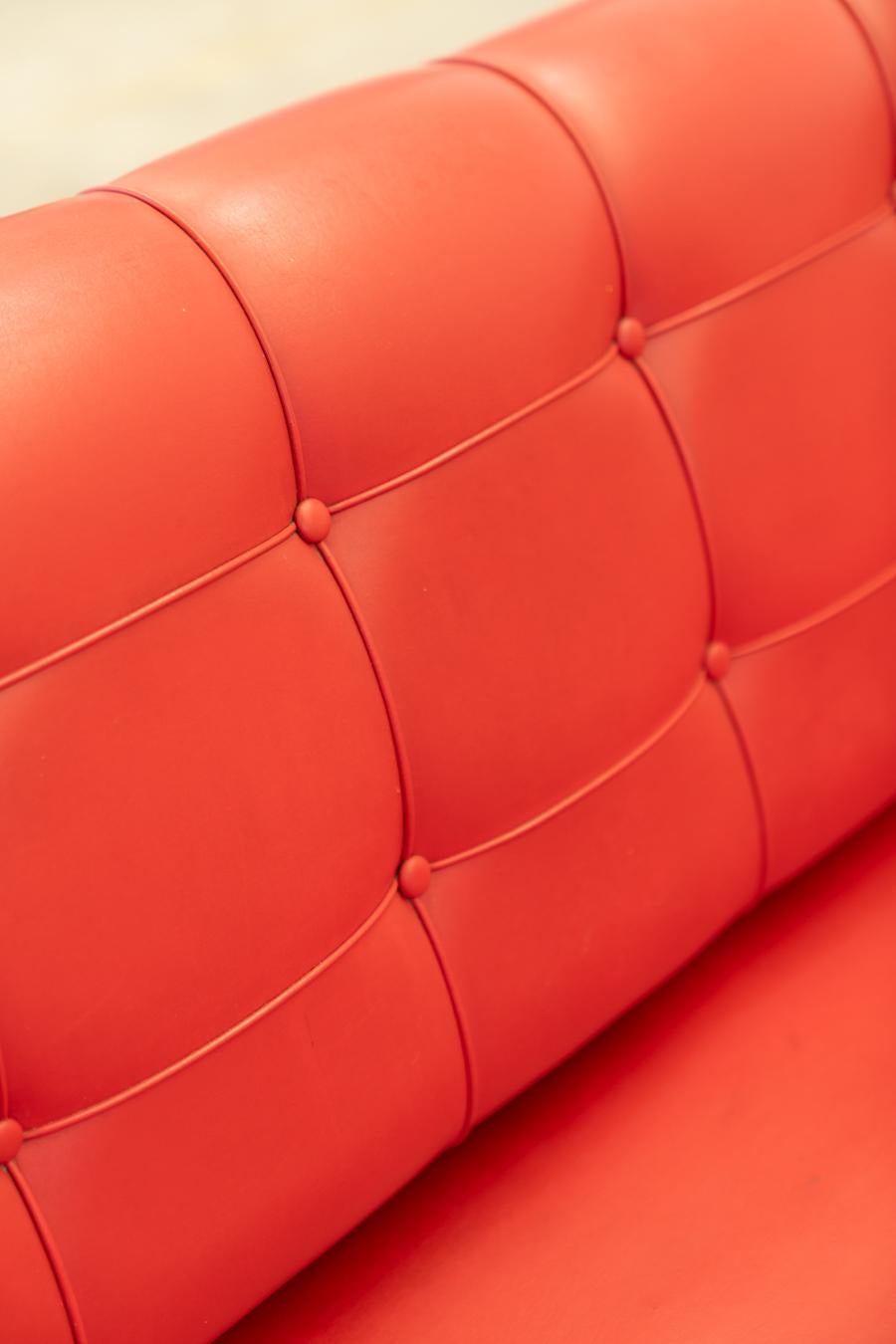 Canapé rouge des années 70 Bon état - En vente à Manzano, IT