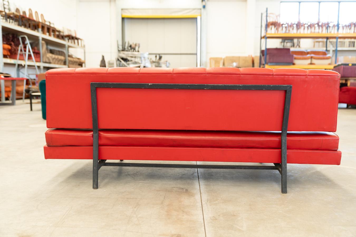 70s red sofa For Sale 4