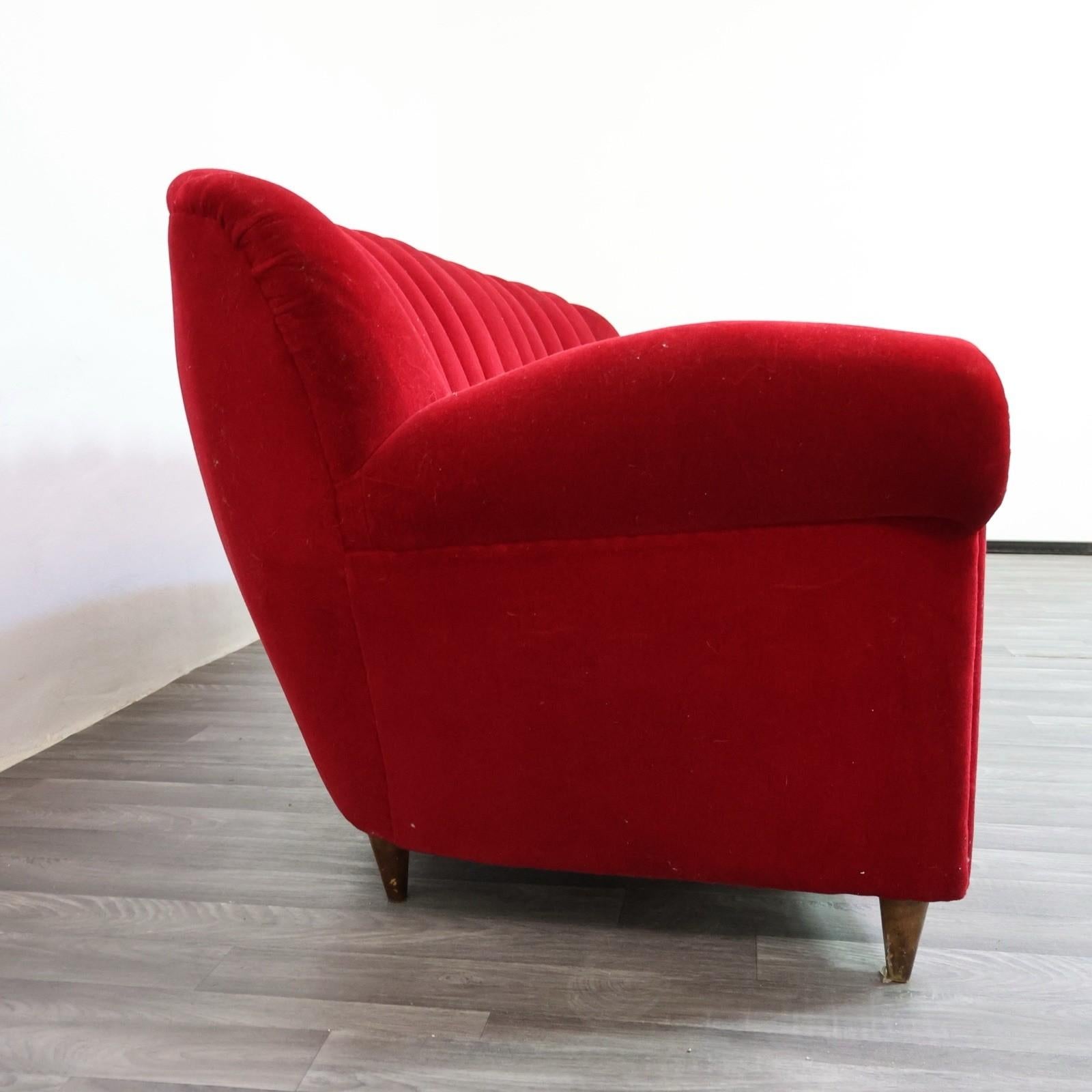 Milieu du XXe siècle Divano Art Decò Guglielmo Ulrich In Tessuto Di Velluto Originale Anni '40 Design en vente