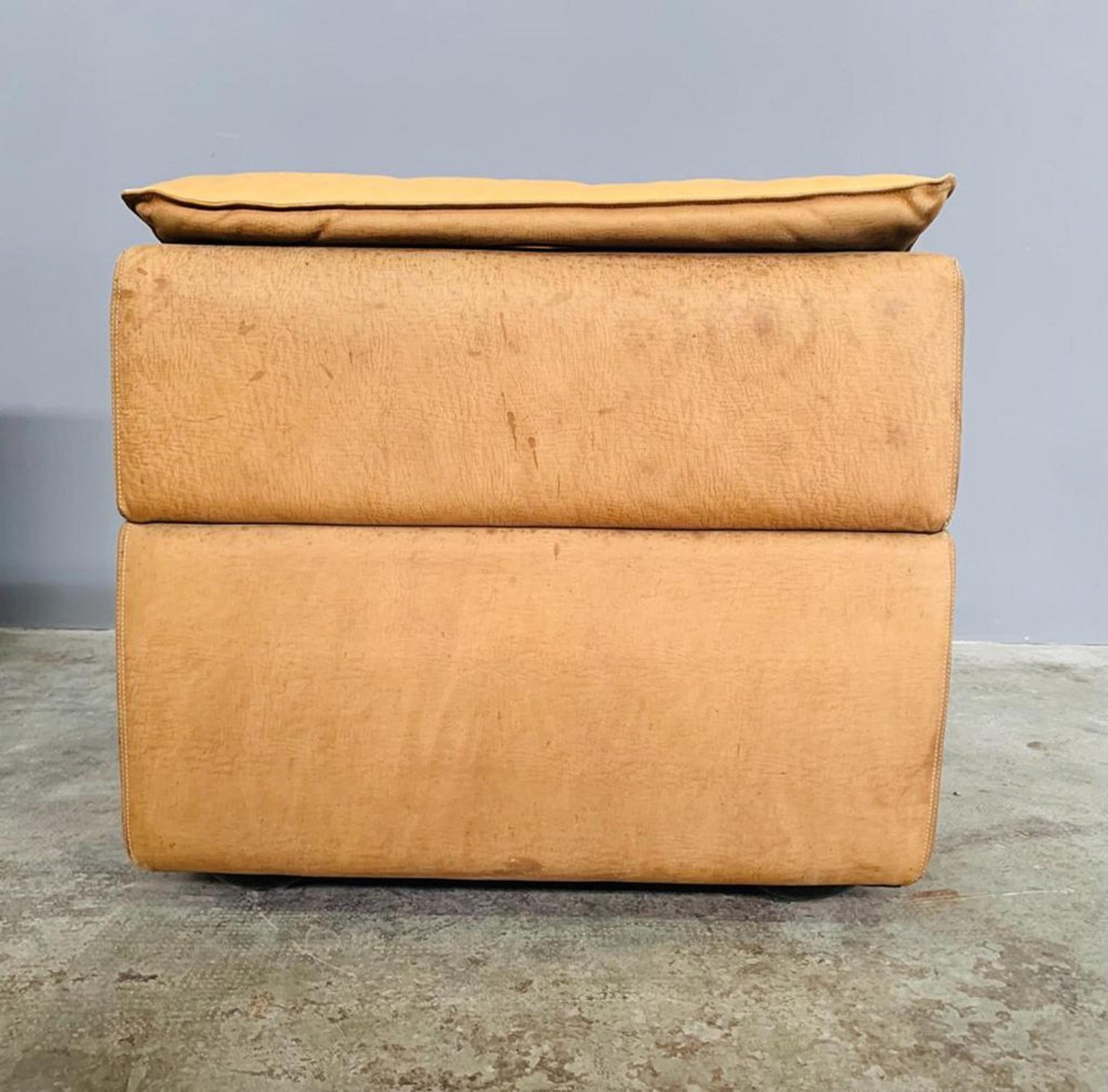 Bogo leather and suede sofa by Carlo Bartoli for Rossi Di Albizzate For Sale 3