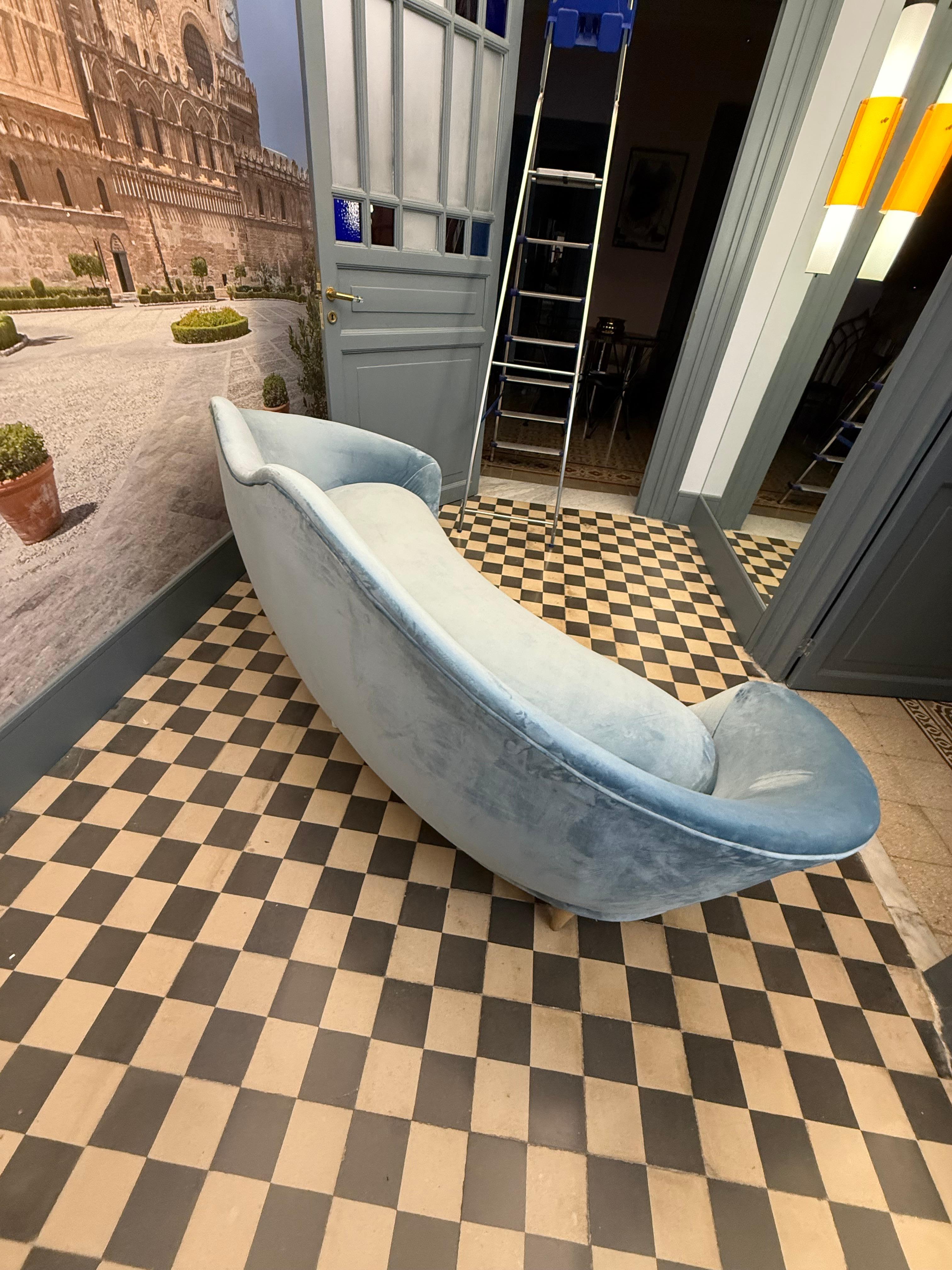 Mid-Century Modern Caesar Lacquer Curved Sofa 1950s wooden cone feet Mid-century For Sale