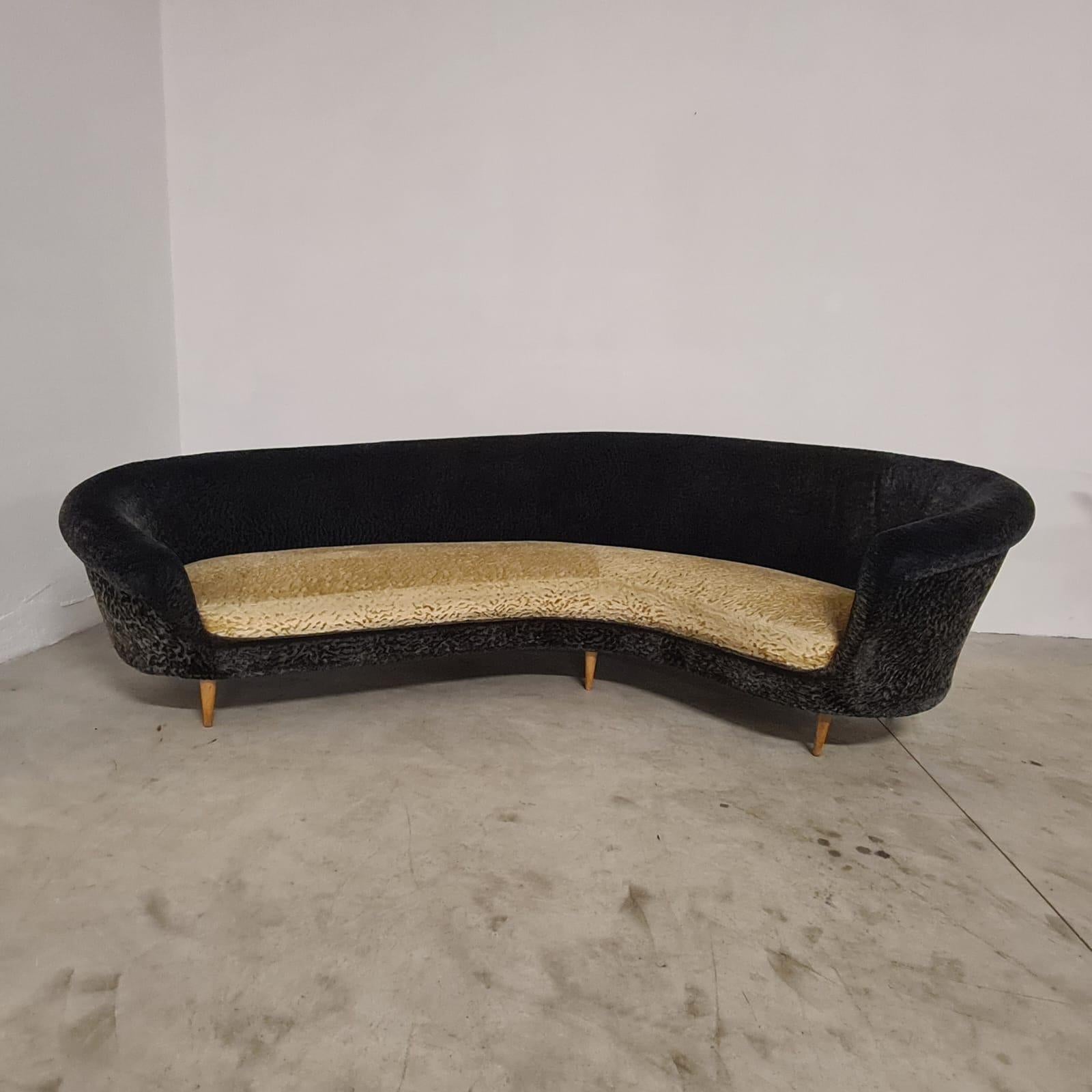 Divano curvo di Federico Munari in vendita 4