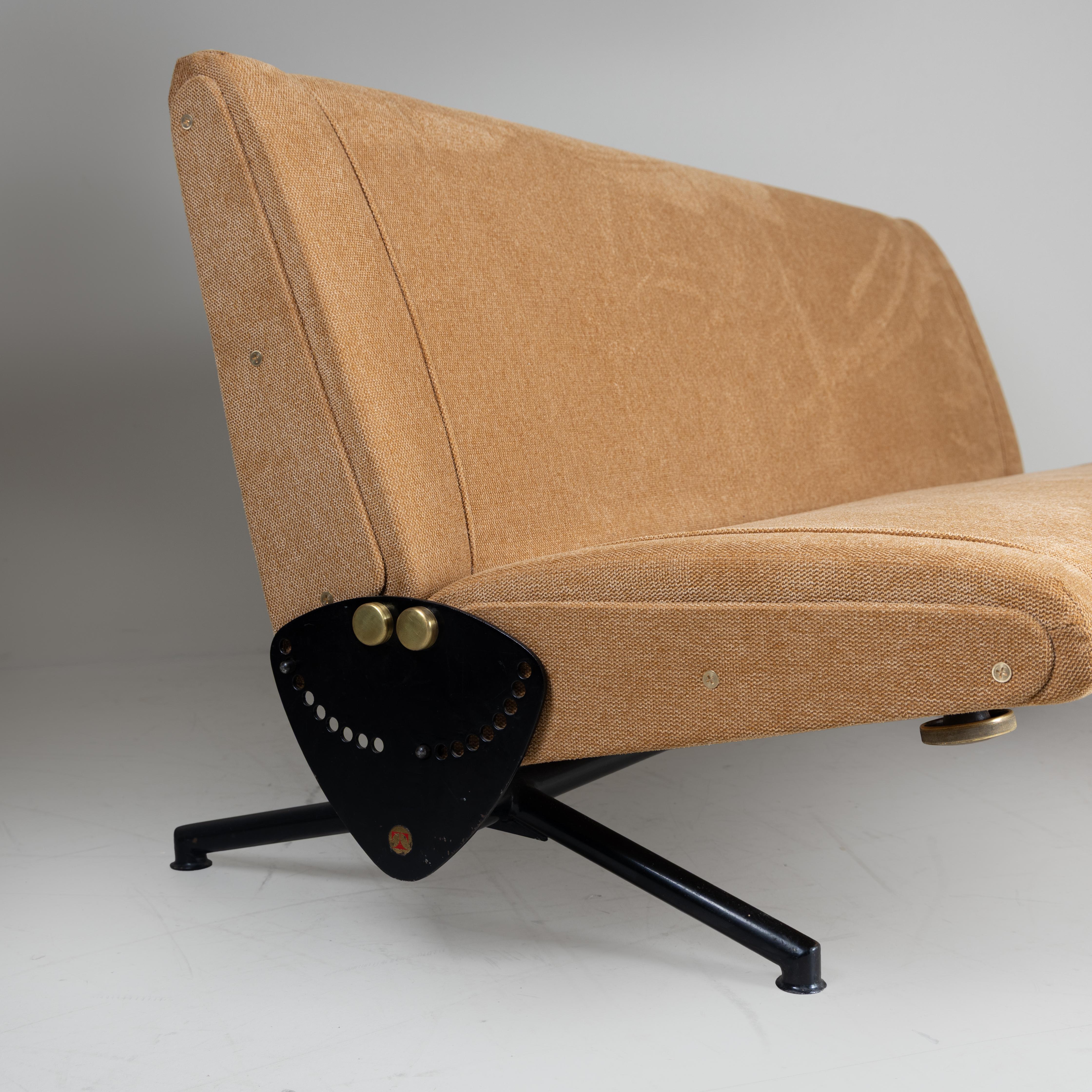 Italian Divano ‘D70’, Osvaldo Borsani, Tecno, 1970 in vendita