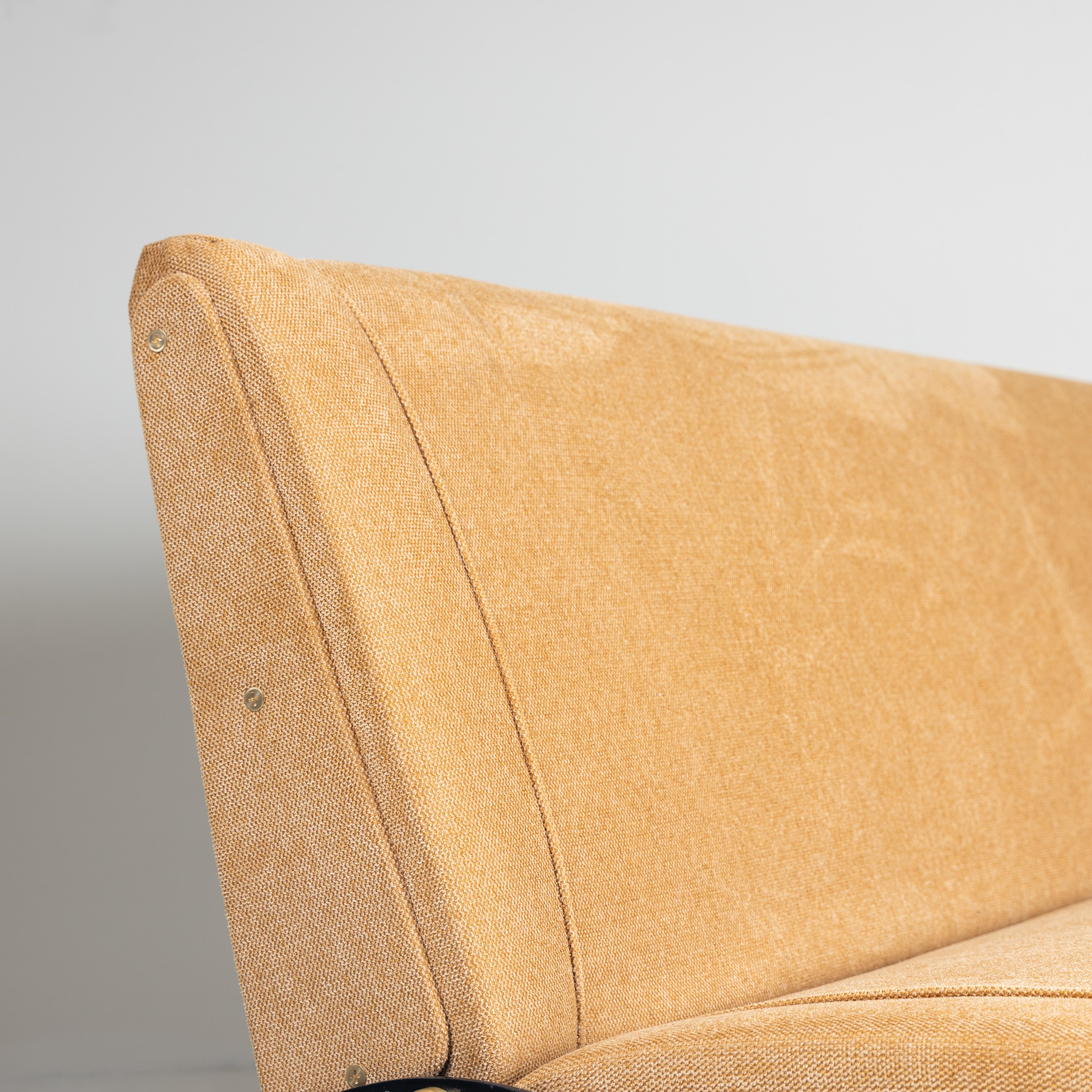 Late 20th Century Divano ‘D70’, Osvaldo Borsani, Tecno, 1970 in vendita