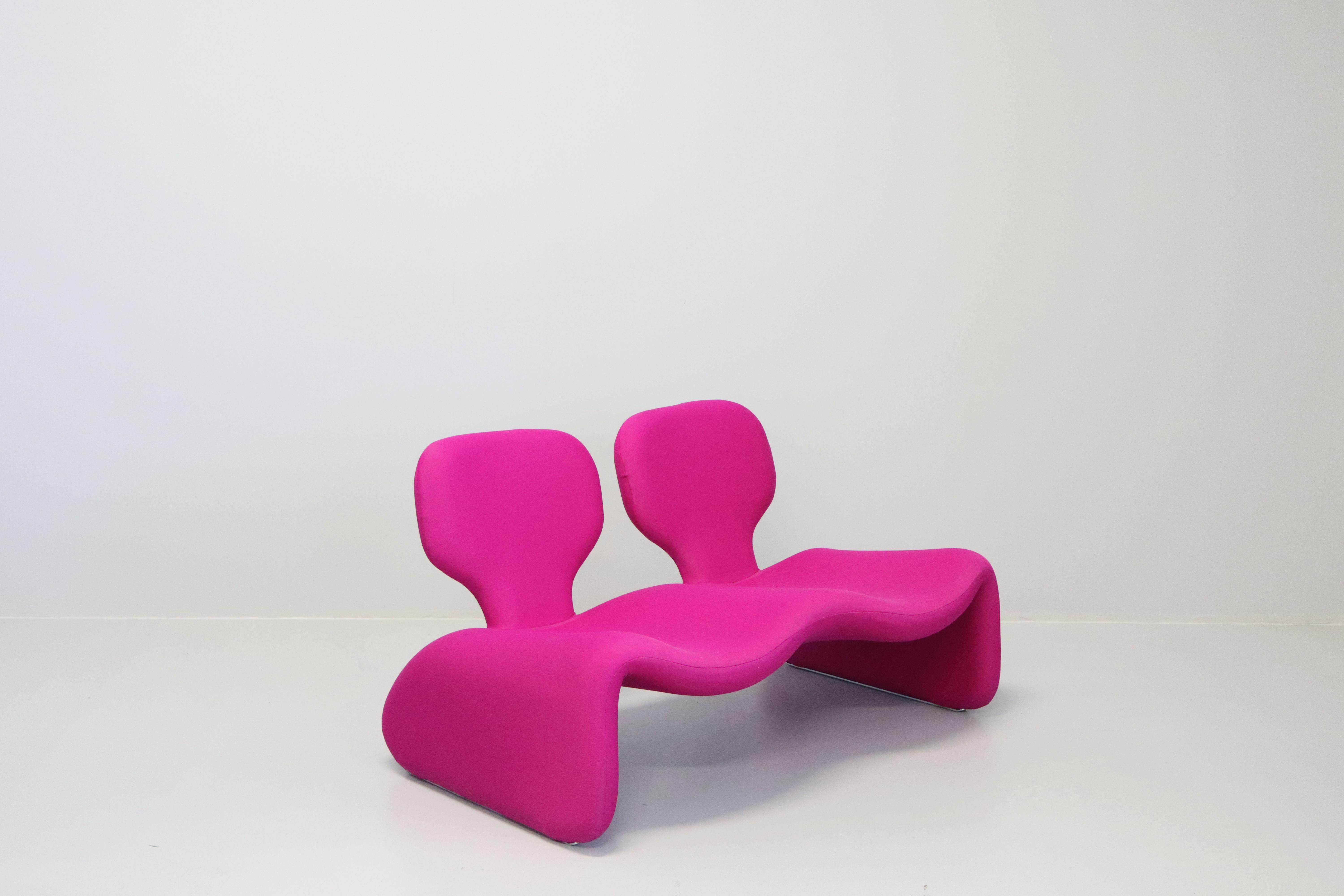 Two-Seat Djinn Sofa by Olivier Mourgue for Airborne For Sale 2