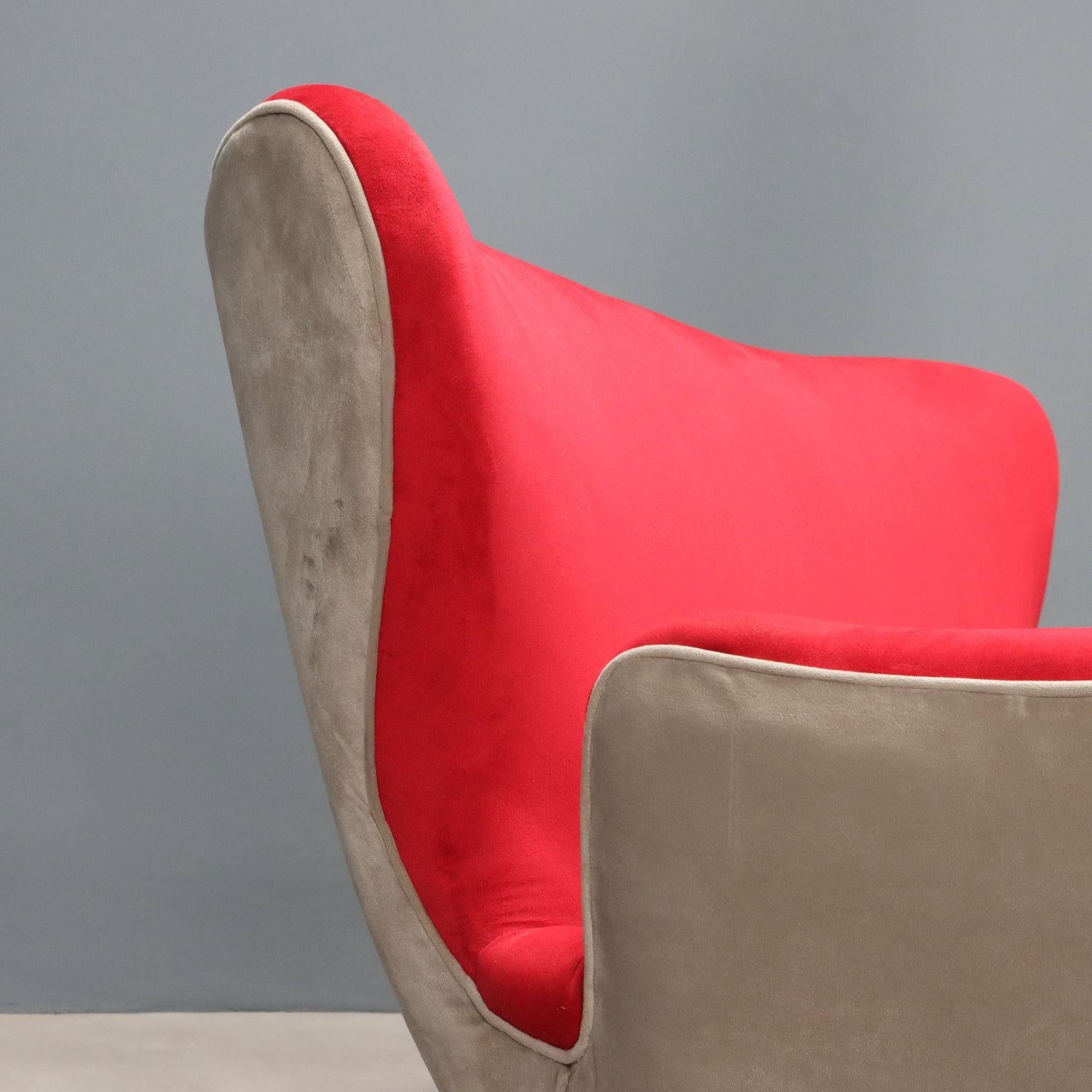 Two Seater Sofa 1960s In Fair Condition For Sale In Milano, IT