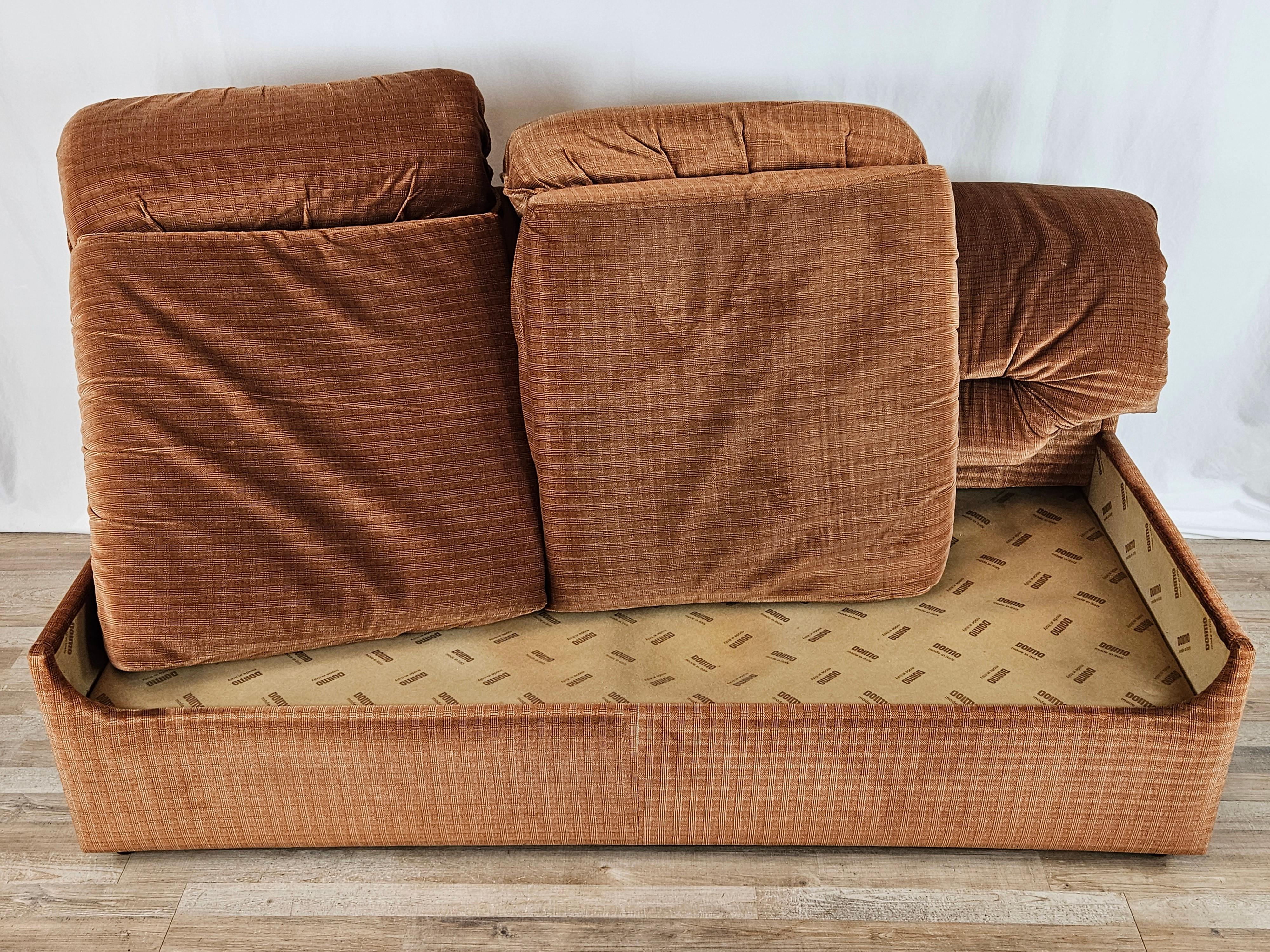 70er Jahre Doimo Zweisitzer-Sofa im Angebot 6