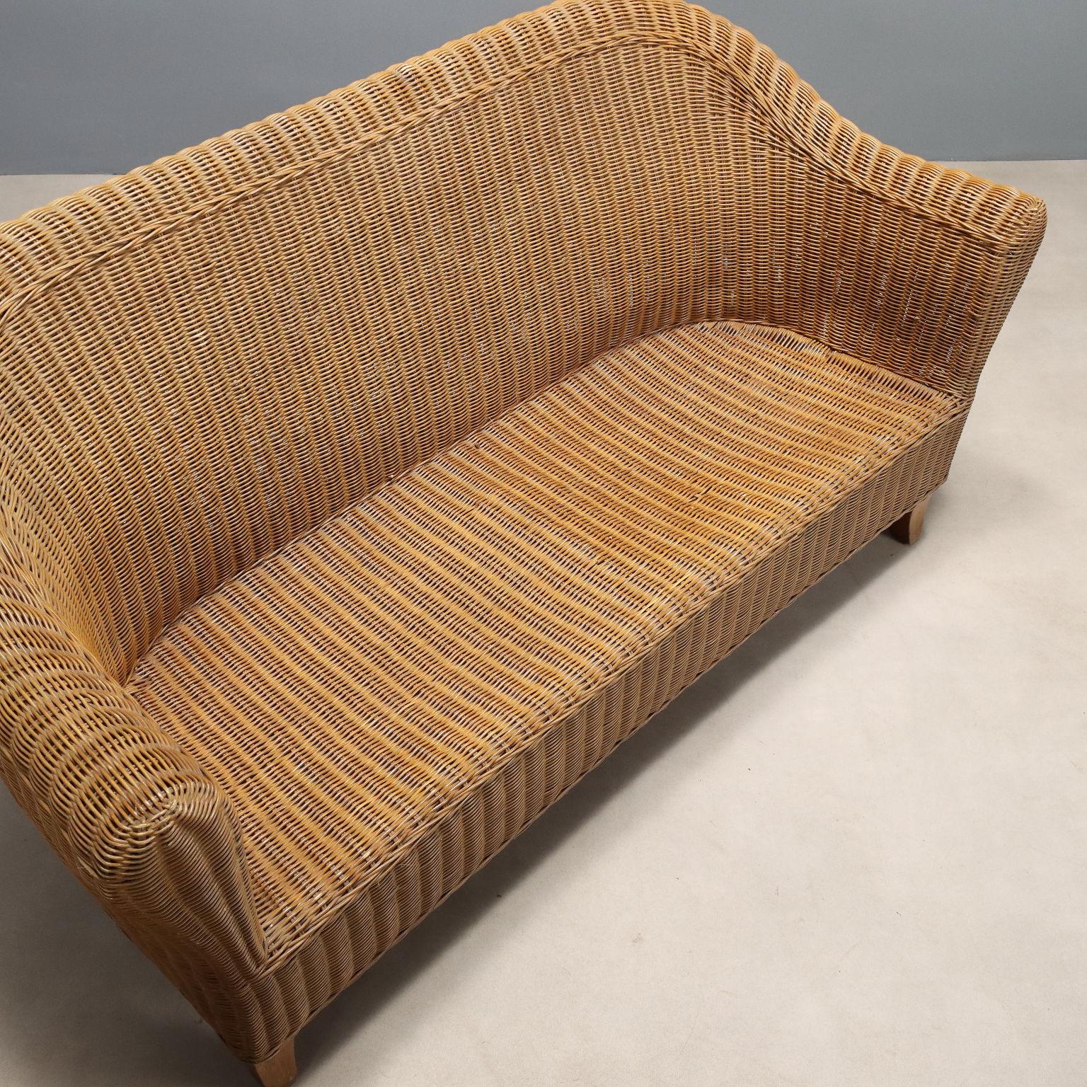 Divano due posti in Vimini anni 60-70 in vendita 1