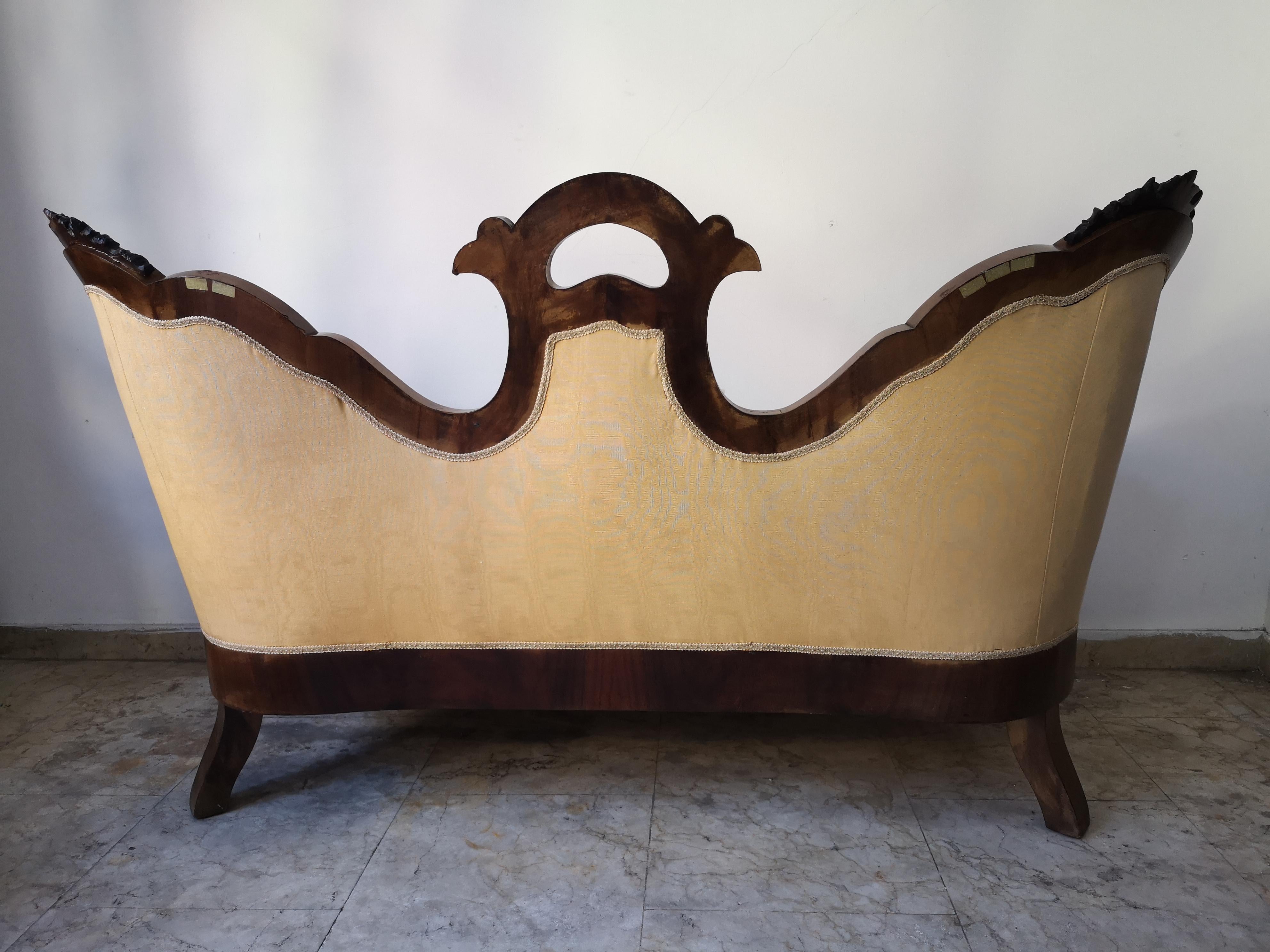 Two-seater Louis Philippe sofa in walnut and fabric, 19th century era For Sale 4
