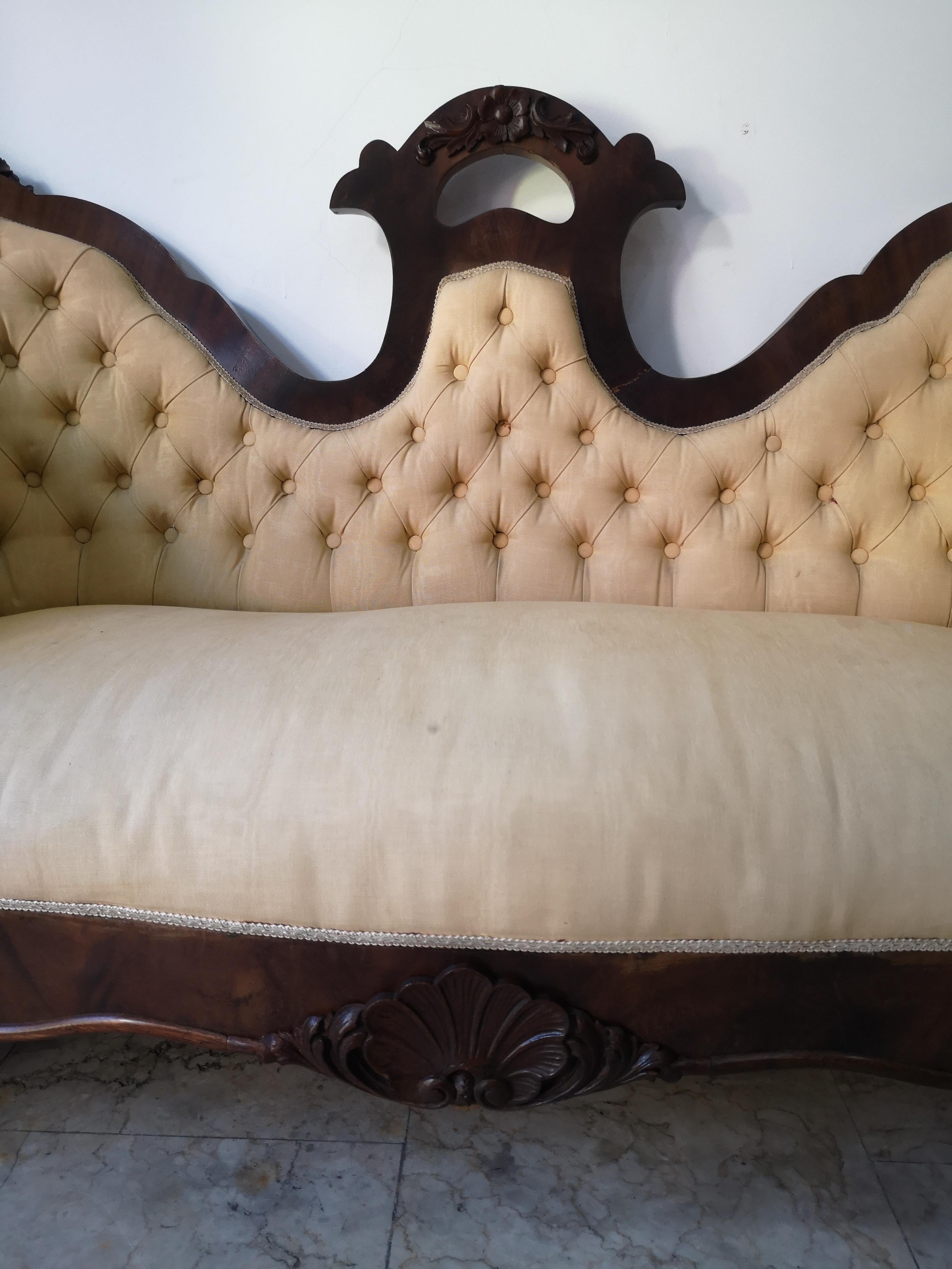 Two-seater Louis Philippe sofa in walnut and fabric, 19th century era For Sale 2