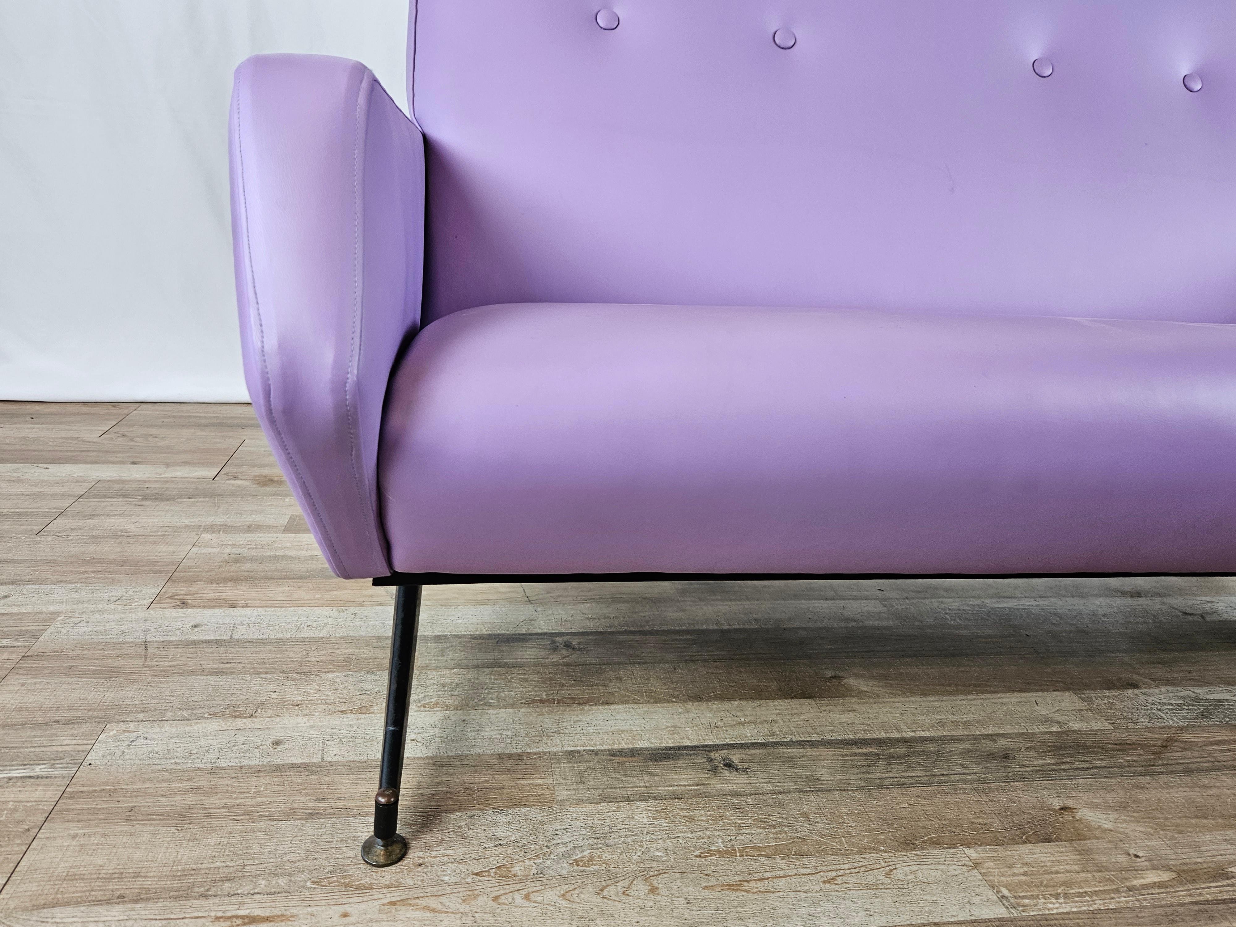 Mid Century two-seater sofa in lilac leatherette and iron For Sale 8