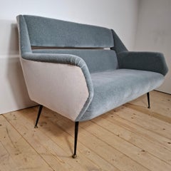 Minotti Zweisitzer-Sofa für Gigi Radice aus Kvadrat Bicolour Velvet - 1950er Jahre