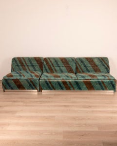 Vintage 70s modular sofa and armchair mod. p10 proposals design Saporiti