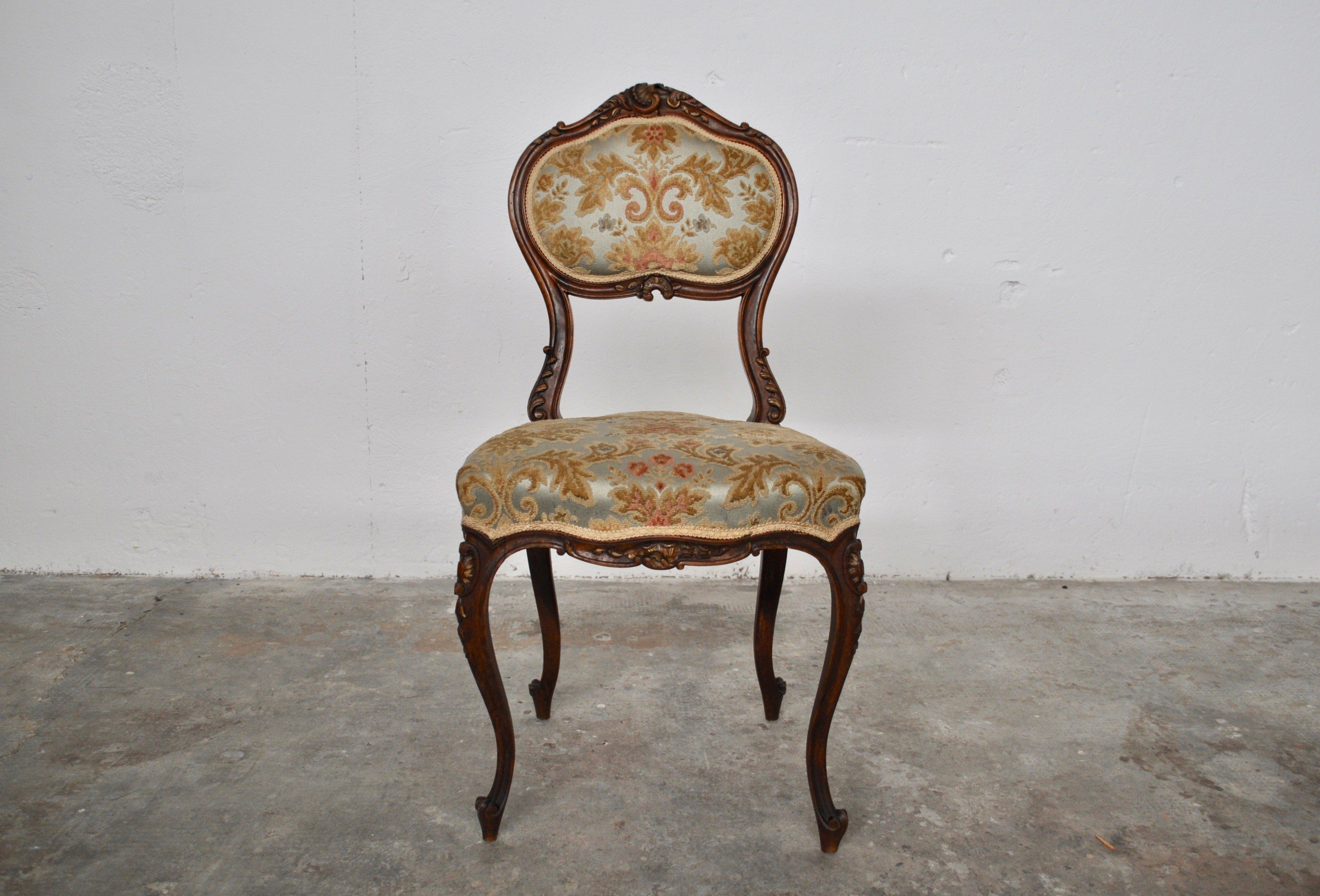 Early 20th Century Vintage walnut sofa and chairs, Italy, 1920s For Sale