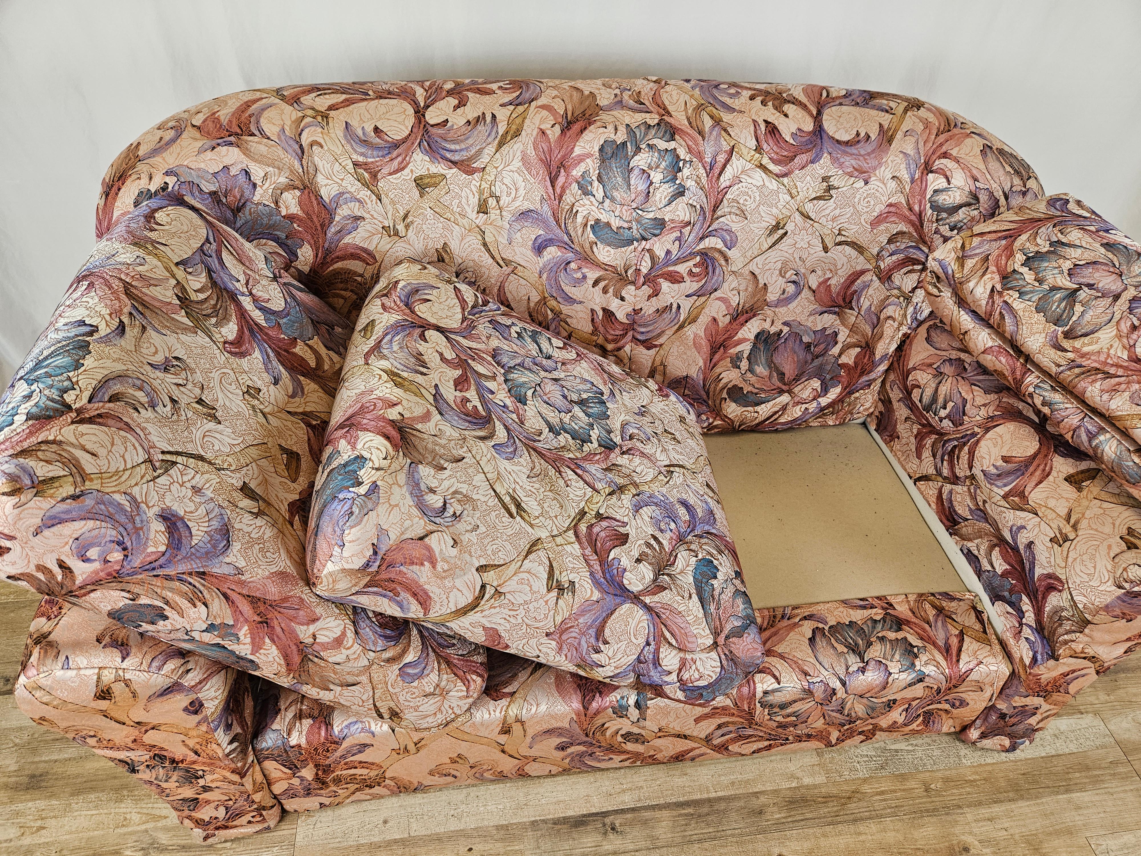 Fabric Floral two-seater sofa 1970s For Sale