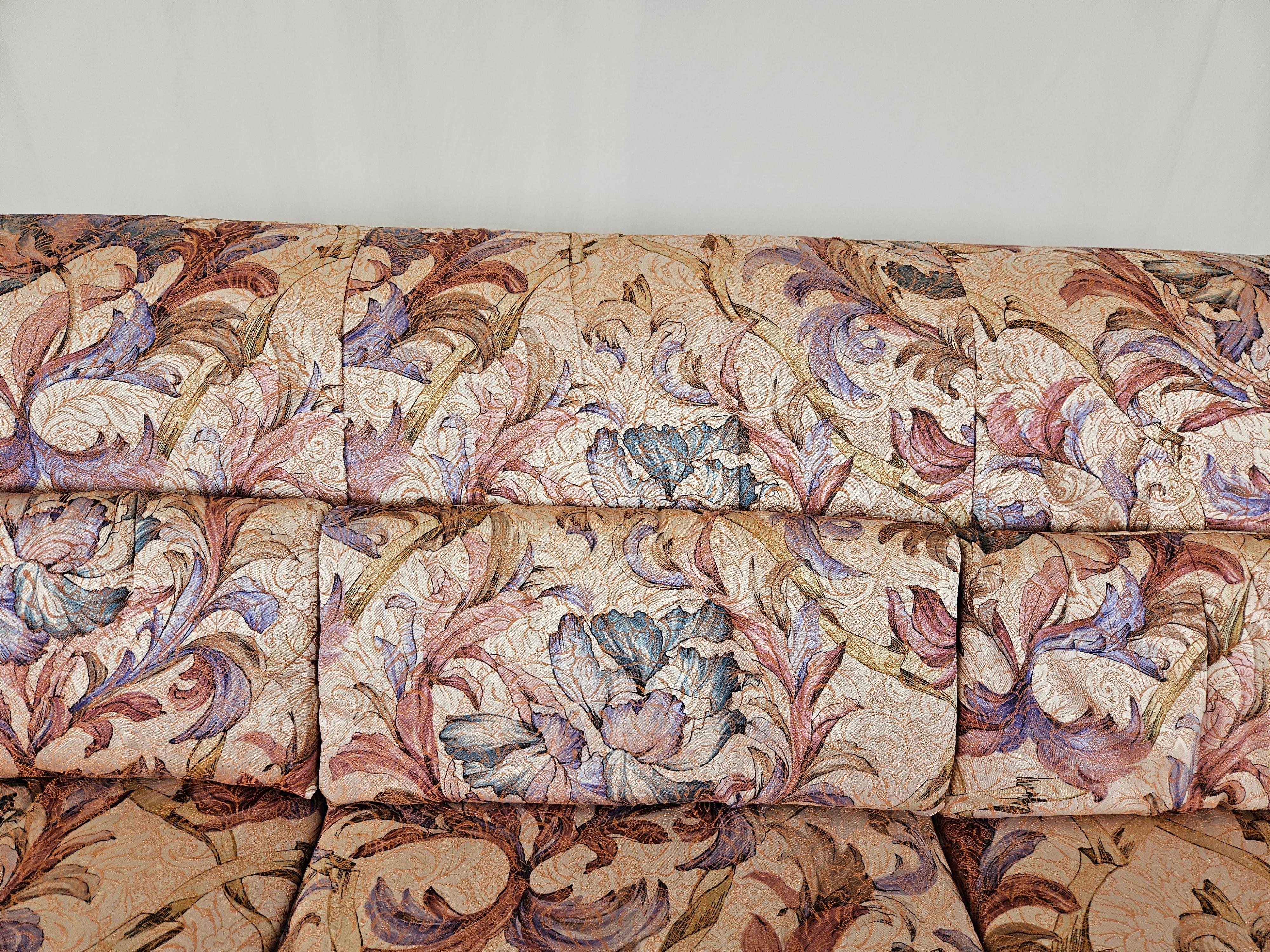 Mid-Century Modern Floral three-seater sofa from the 1970s For Sale